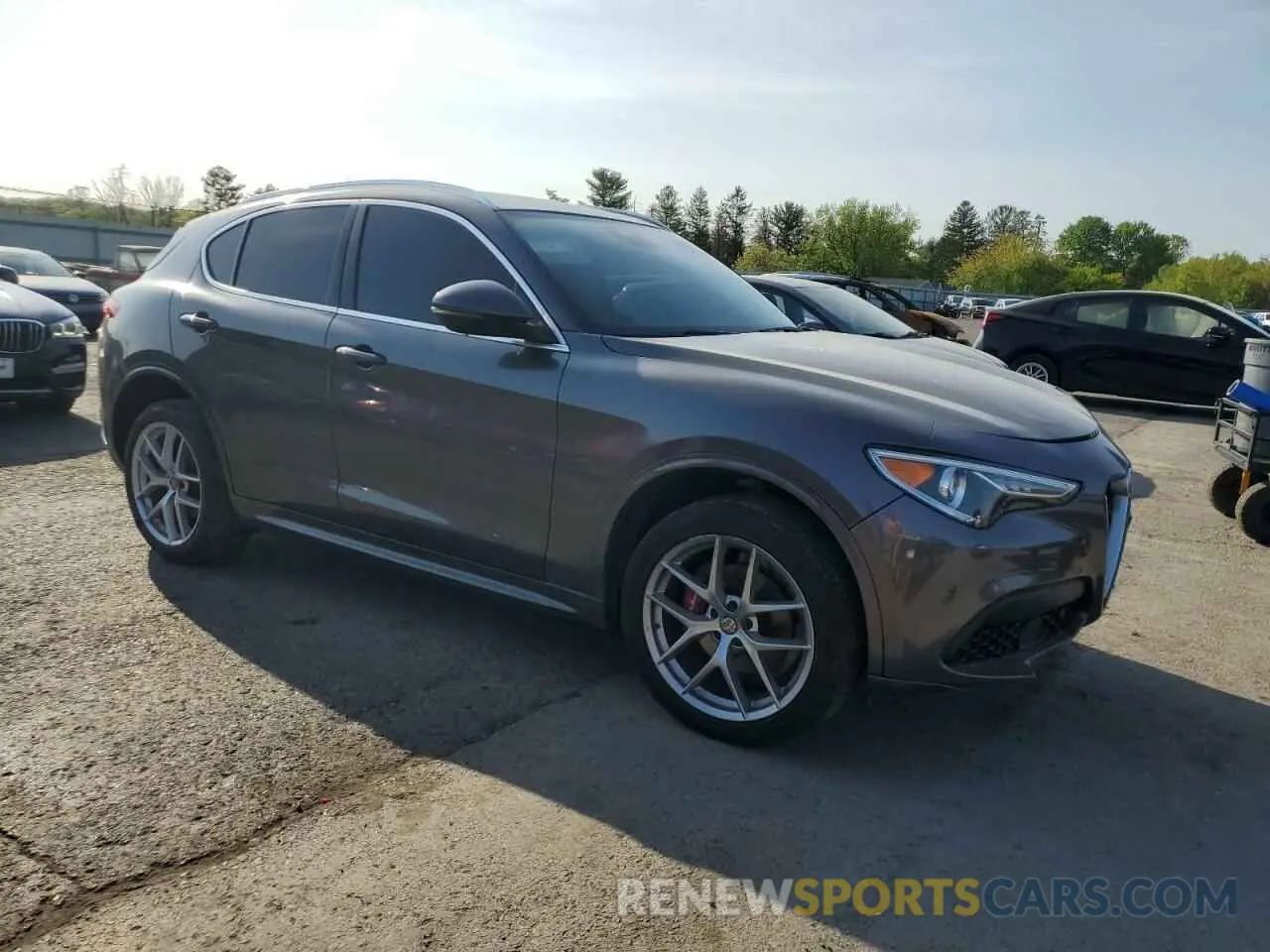 4 Photograph of a damaged car ZASPAKBN0L7C76312 ALFA ROMEO STELVIO 2020