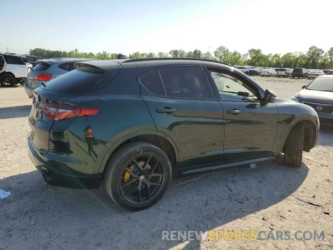 3 Photograph of a damaged car ZASPAKBN0L7C98780 ALFA ROMEO STELVIO 2020
