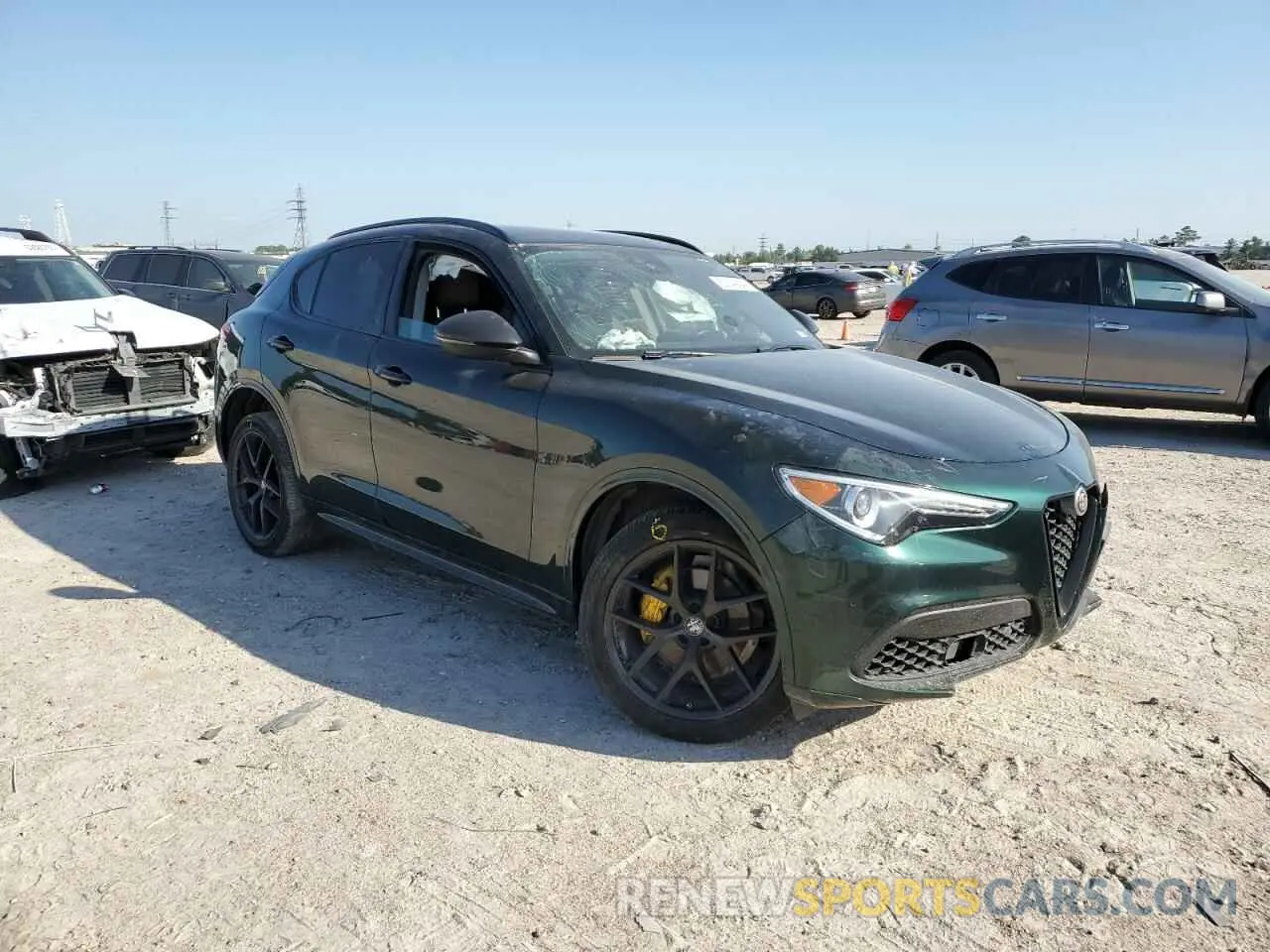 4 Photograph of a damaged car ZASPAKBN0L7C98780 ALFA ROMEO STELVIO 2020