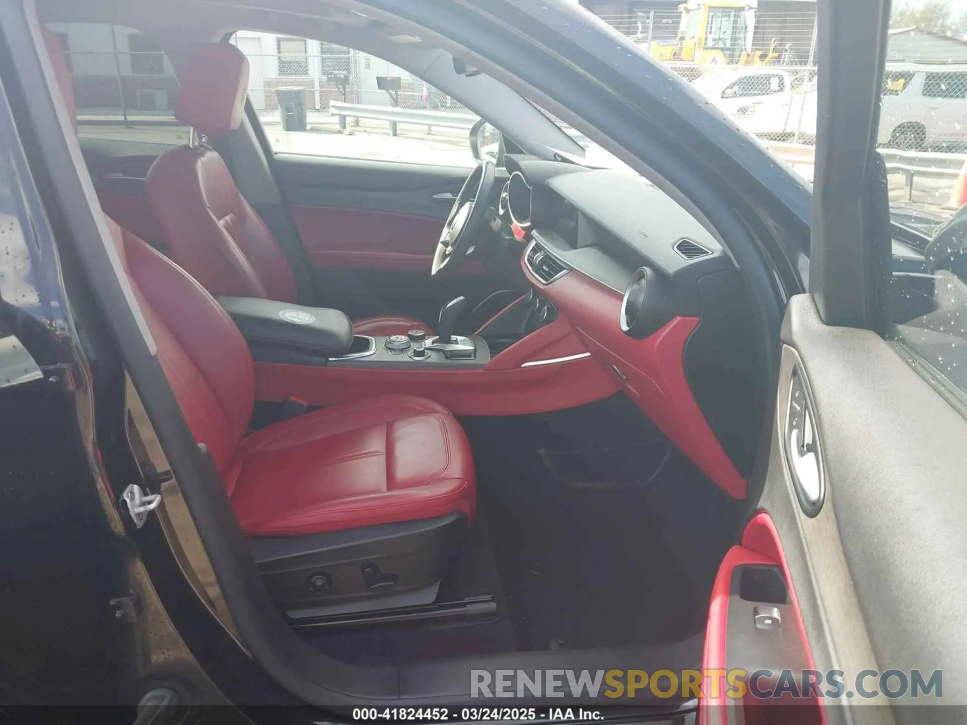 5 Photograph of a damaged car ZASPAKBN7L7C92393 ALFA ROMEO STELVIO 2020