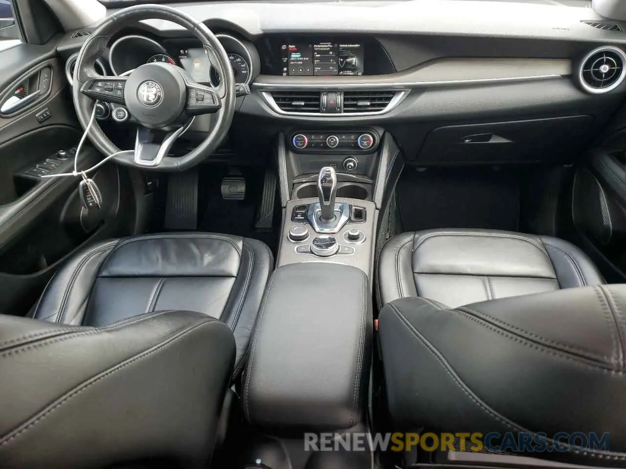 8 Photograph of a damaged car ZASPAKBN8L7C76865 ALFA ROMEO STELVIO 2020