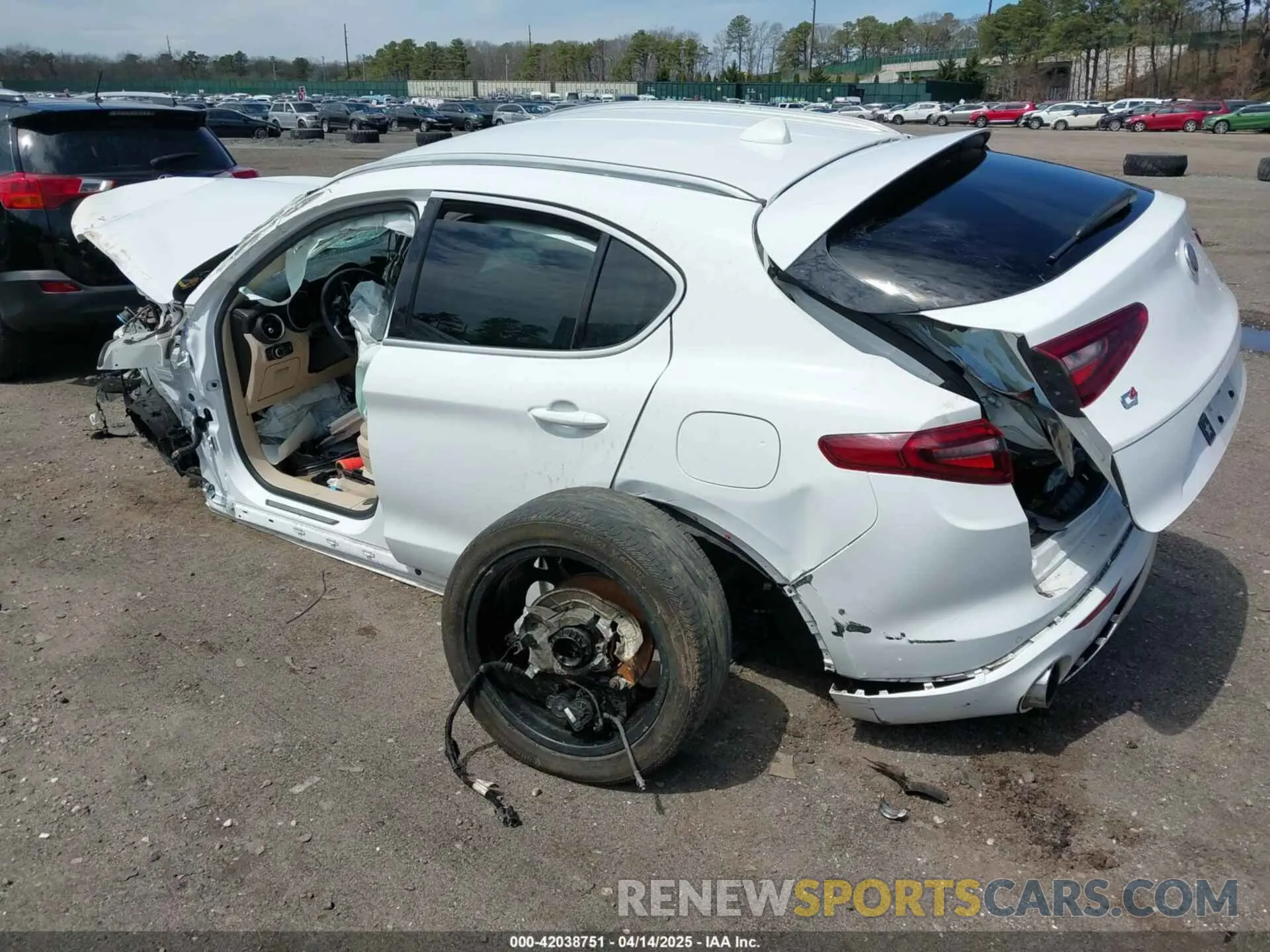 3 Фотография поврежденного автомобиля ZASPAKBN9L7C76146 ALFA ROMEO STELVIO 2020
