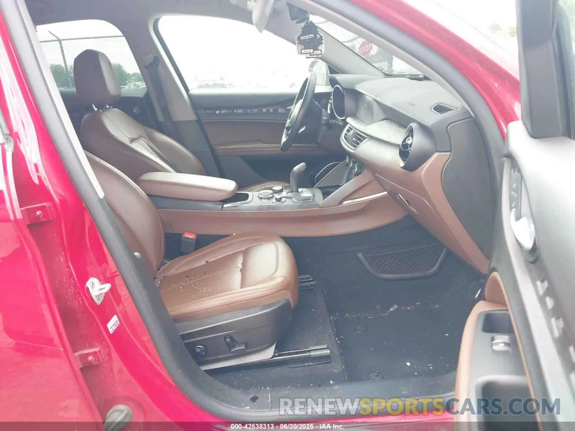 5 Photograph of a damaged car ZASPAKAN8M7D09396 ALFA ROMEO STELVIO 2021