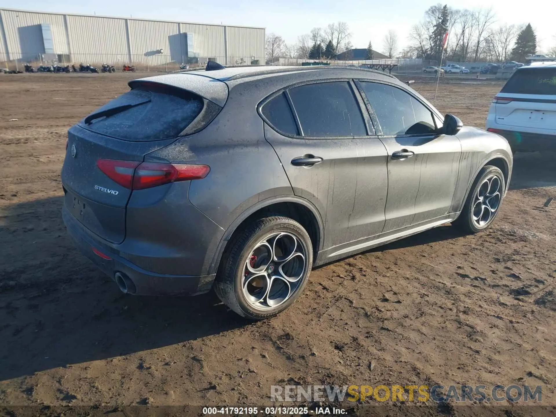 4 Photograph of a damaged car ZASPAKBN0M7D02652 ALFA ROMEO STELVIO 2021
