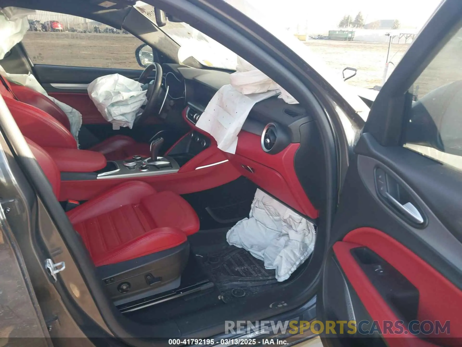 5 Photograph of a damaged car ZASPAKBN0M7D02652 ALFA ROMEO STELVIO 2021