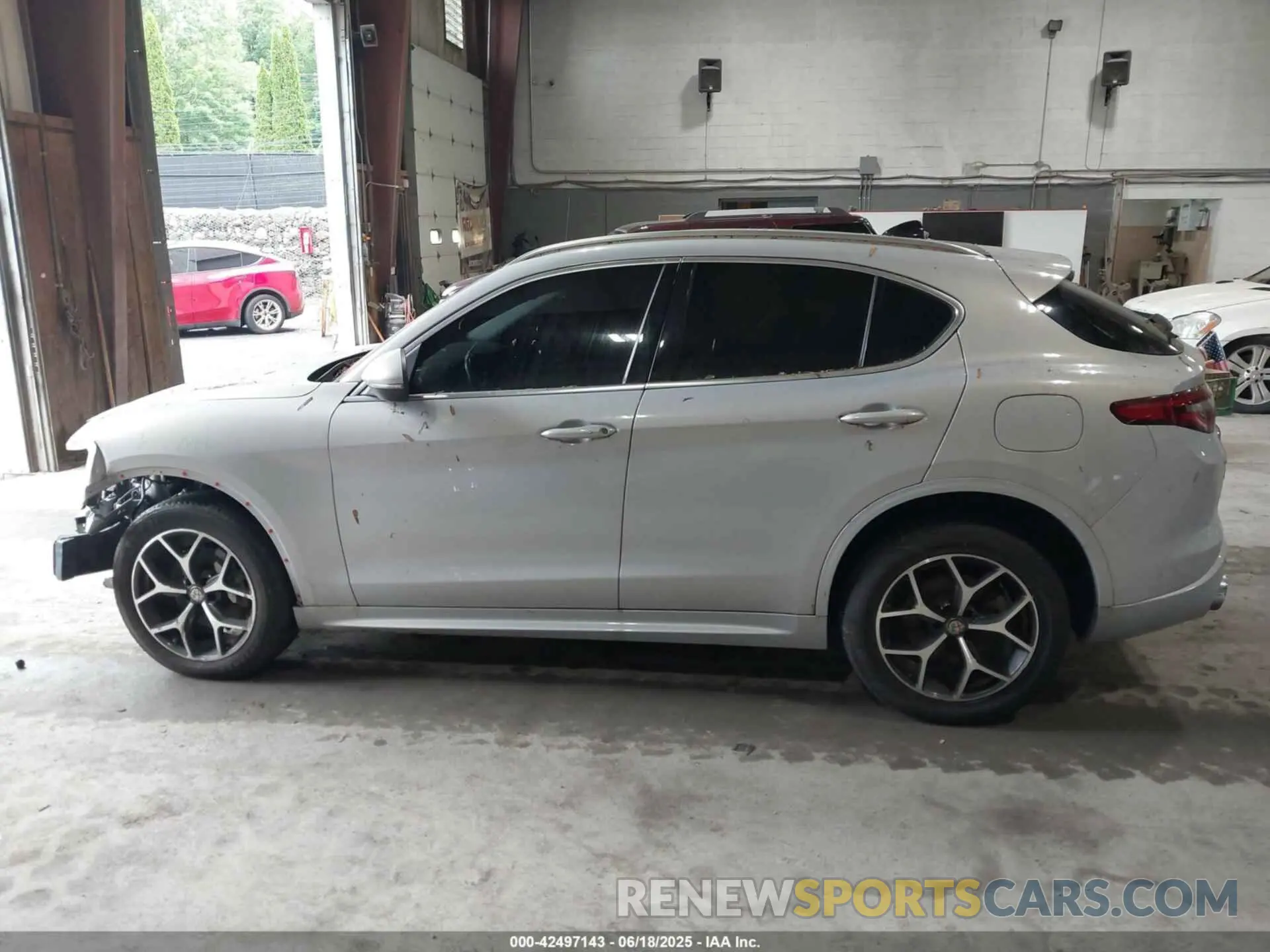 14 Photograph of a damaged car ZASPAKBN2M7D11188 ALFA ROMEO STELVIO 2021