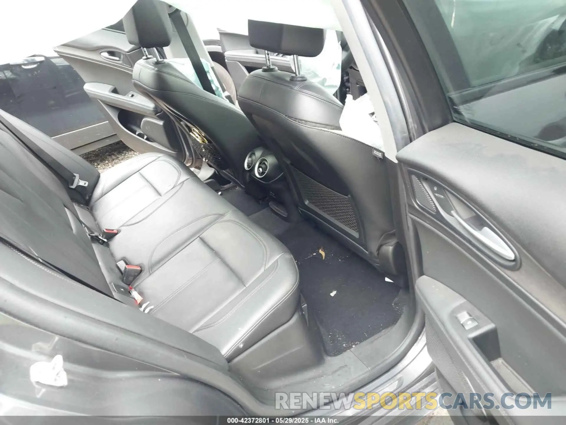 8 Фотография поврежденного автомобиля ZASPAKBN8M7D02401 ALFA ROMEO STELVIO 2021