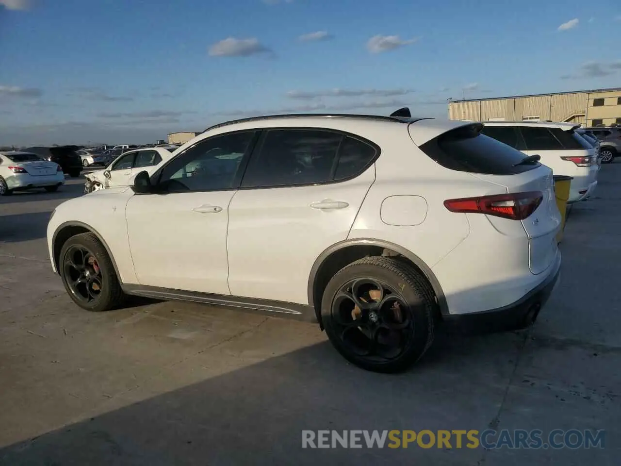 2 Photograph of a damaged car ZASPAKBN8N7D38381 ALFA ROMEO STELVIO 2022