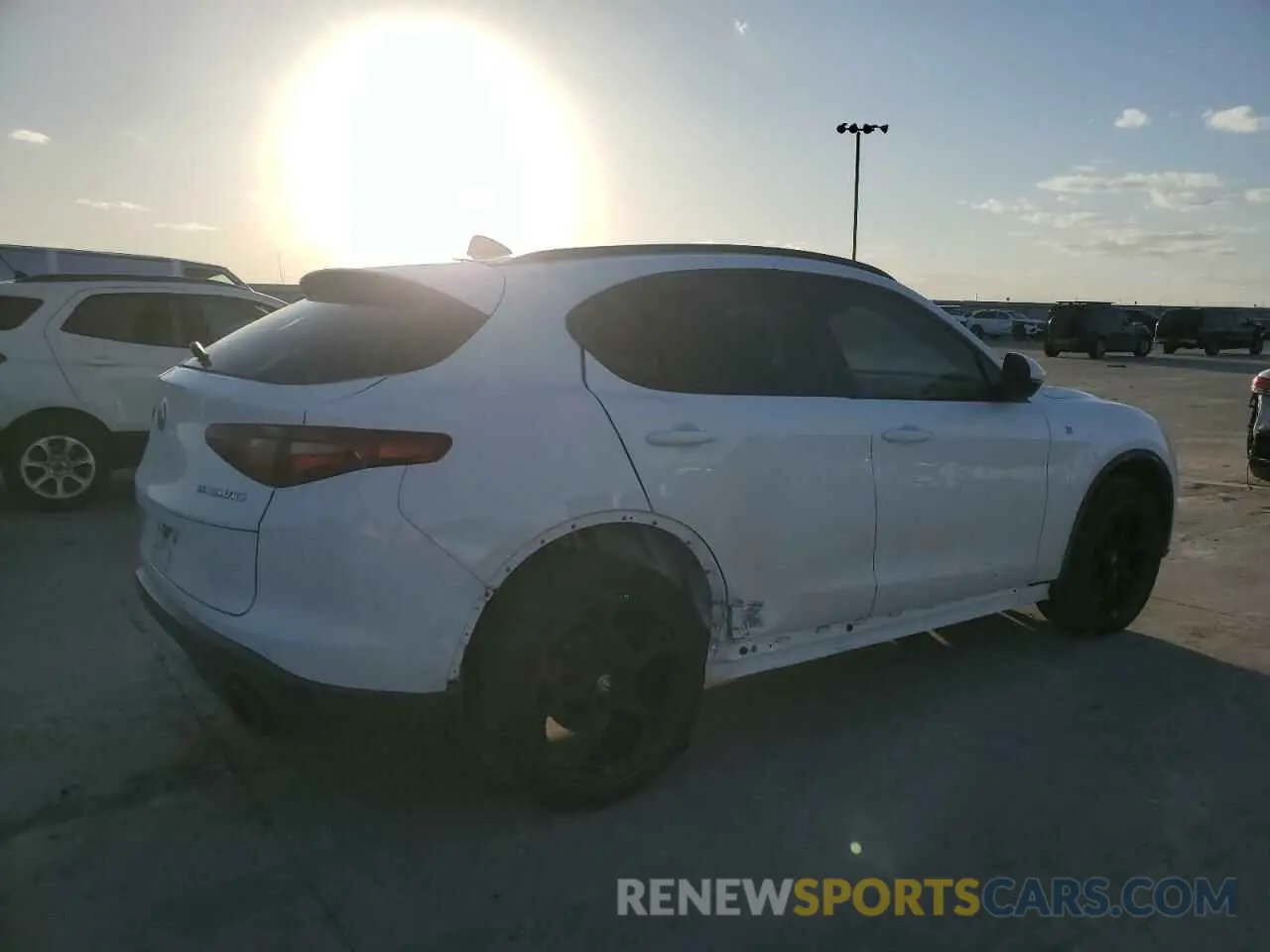 3 Photograph of a damaged car ZASPAKBN8N7D38381 ALFA ROMEO STELVIO 2022