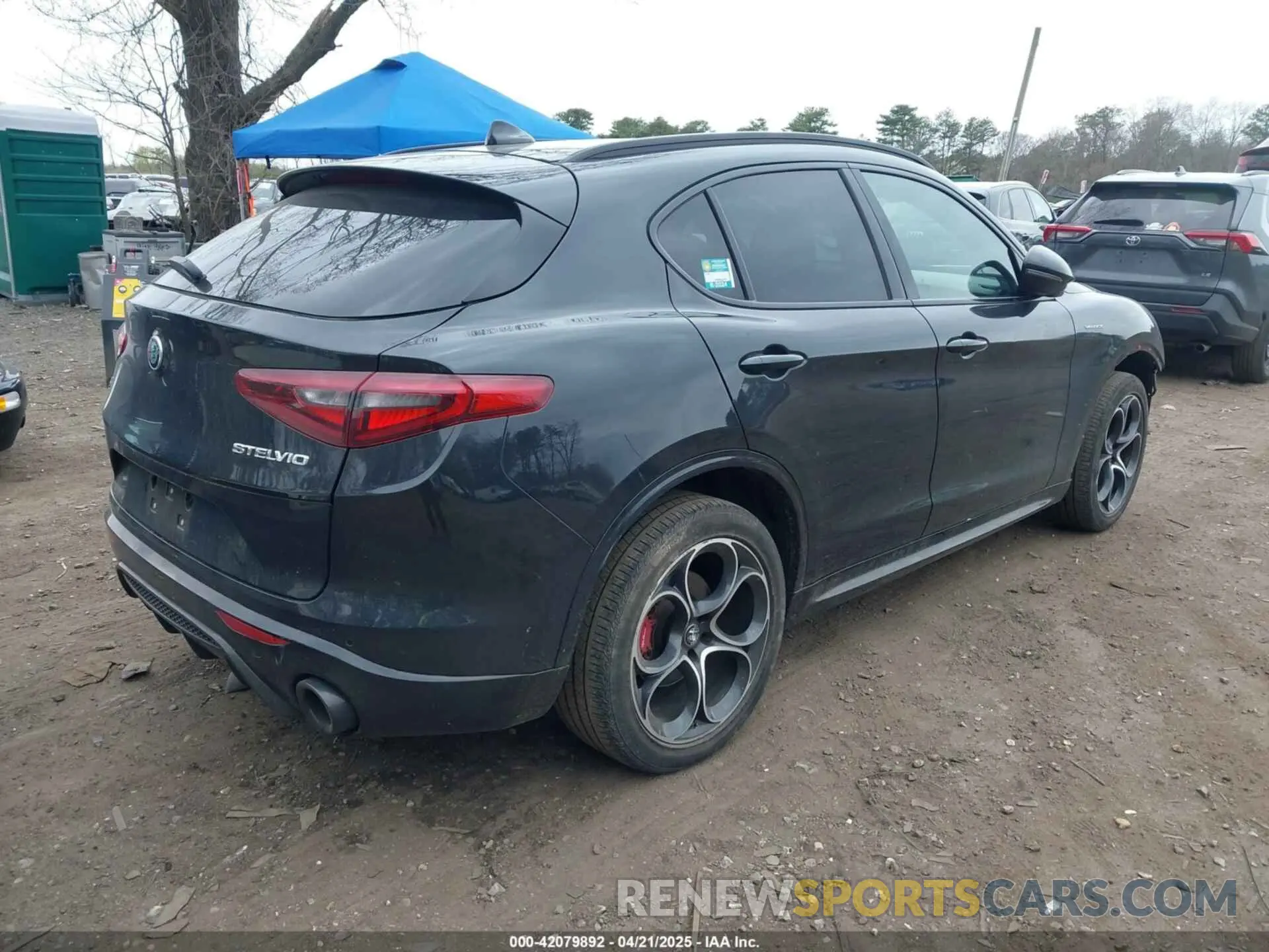 4 Photograph of a damaged car ZASPAKBN6P7D49639 ALFA ROMEO STELVIO 2023