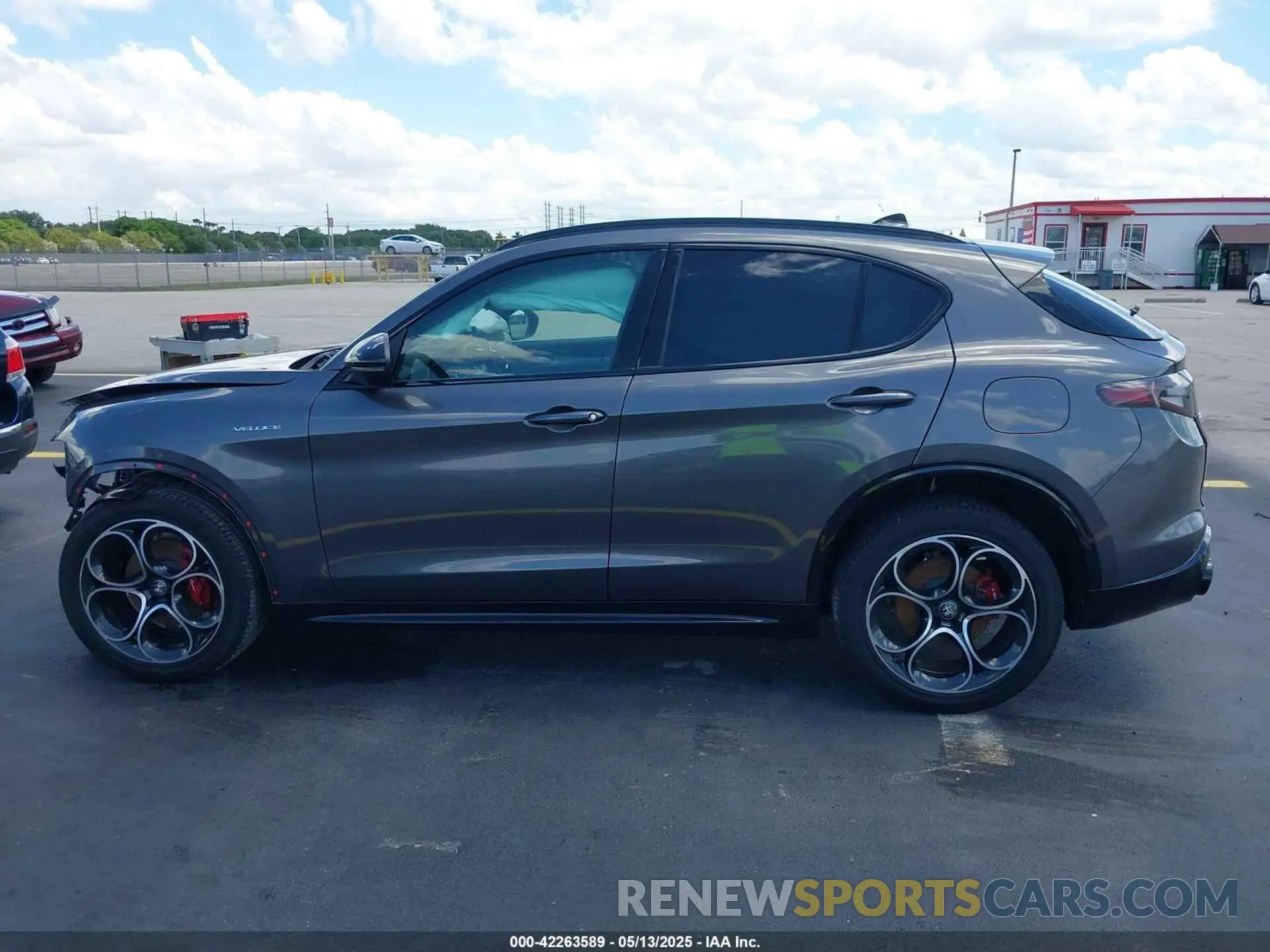 15 Photograph of a damaged car ZASPAKBN1R7D78095 ALFA ROMEO STELVIO 2024
