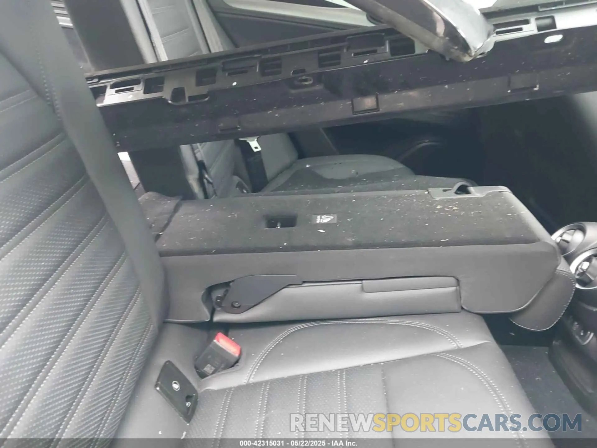 8 Photograph of a damaged car ZASPAKBN2R7D74217 ALFA ROMEO STELVIO 2024