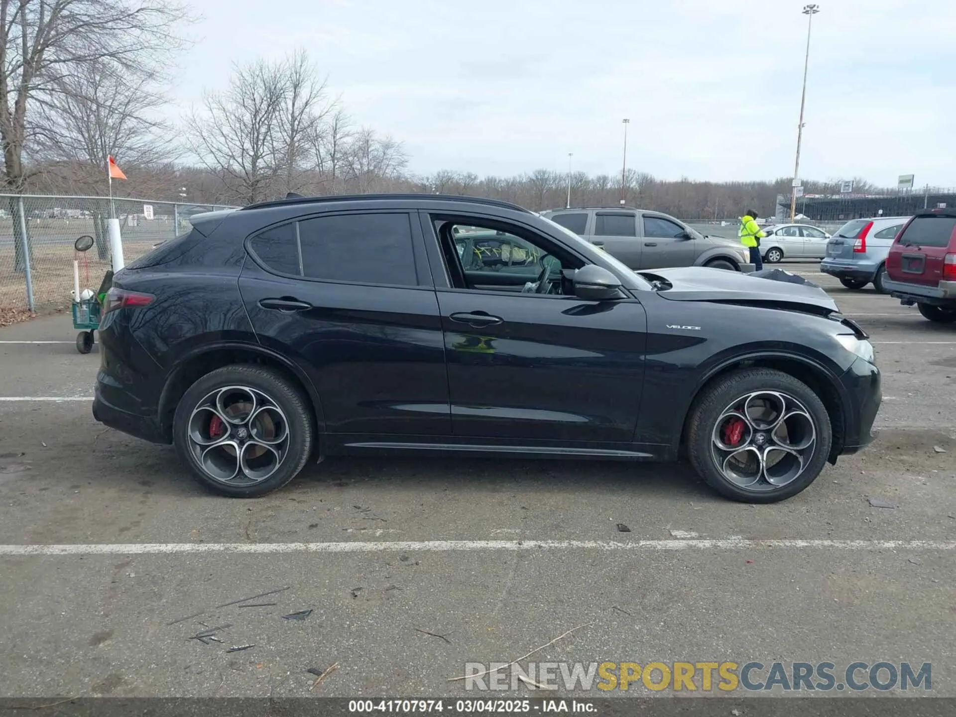 12 Photograph of a damaged car ZASPAKBN3R7D74078 ALFA ROMEO STELVIO 2024