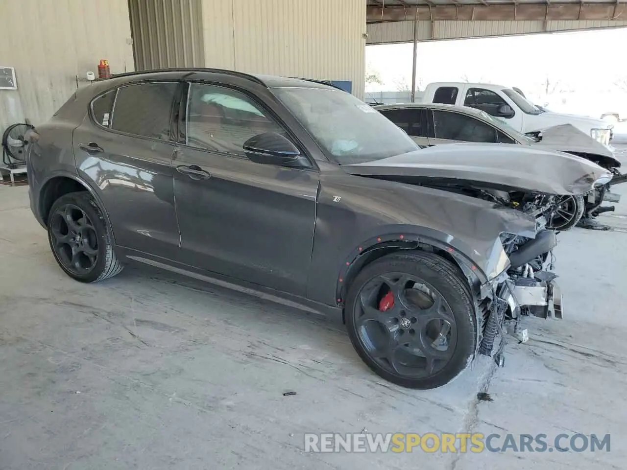 4 Фотография поврежденного автомобиля ZASPAKBN5R7D80366 ALFA ROMEO STELVIO 2024