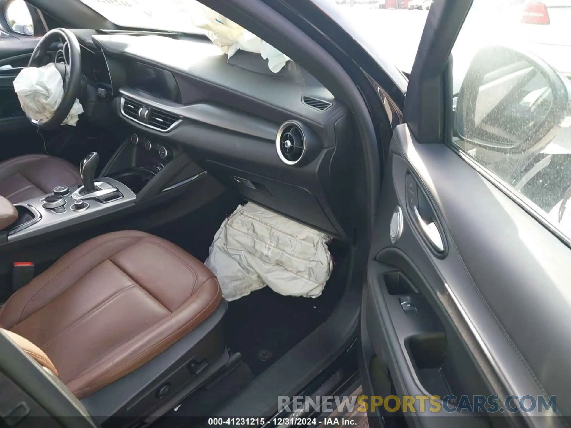 5 Photograph of a damaged car ZASPAKBN7R7D70471 ALFA ROMEO STELVIO 2024