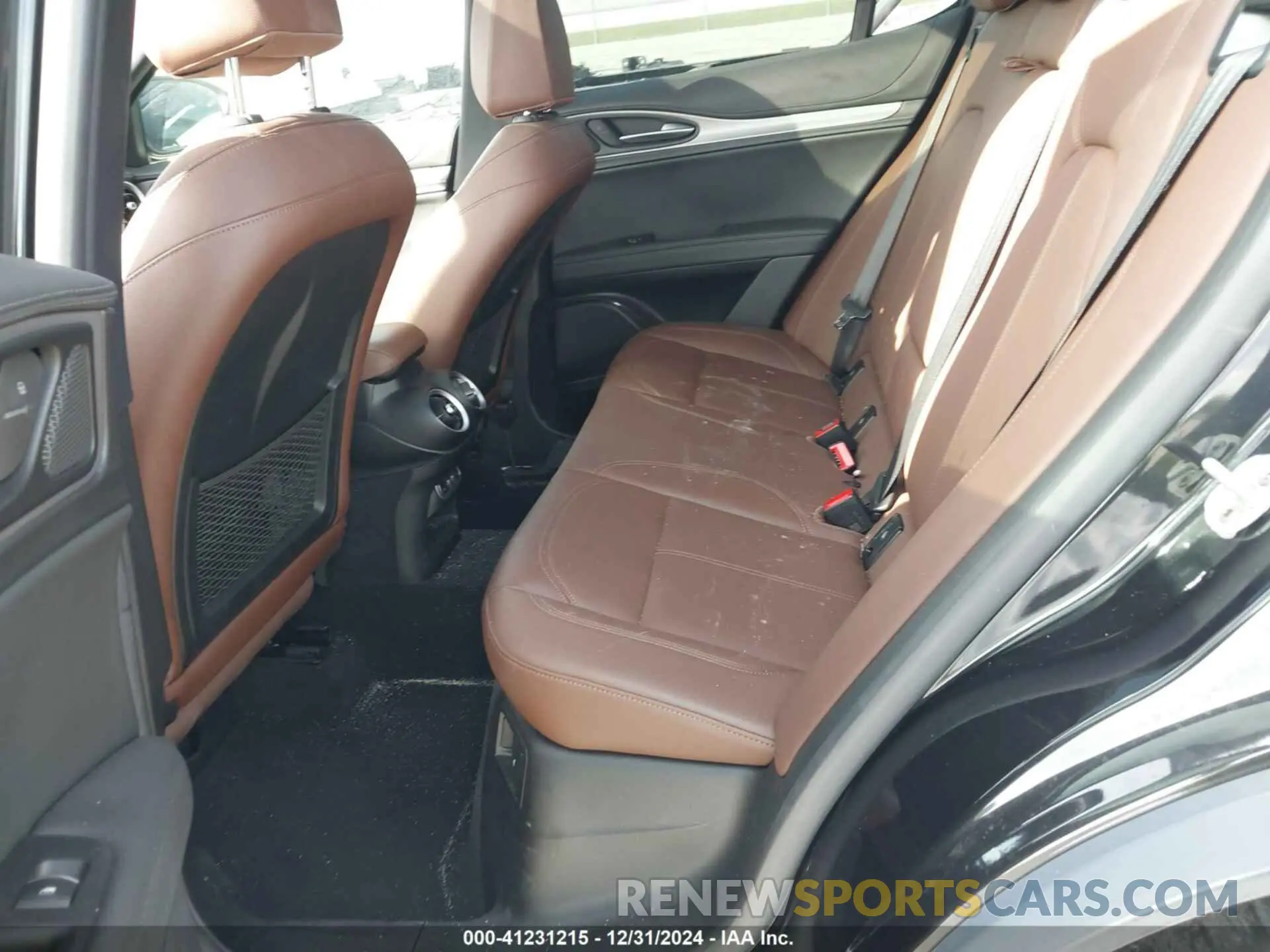 8 Photograph of a damaged car ZASPAKBN7R7D70471 ALFA ROMEO STELVIO 2024