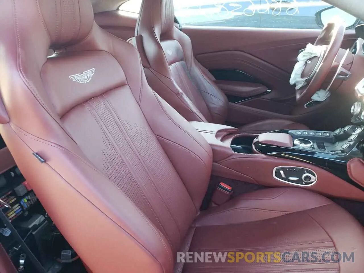 10 Photograph of a damaged car SCFSMGAW3KGN00853 ASTON MARTIN ALL MODELS 2019