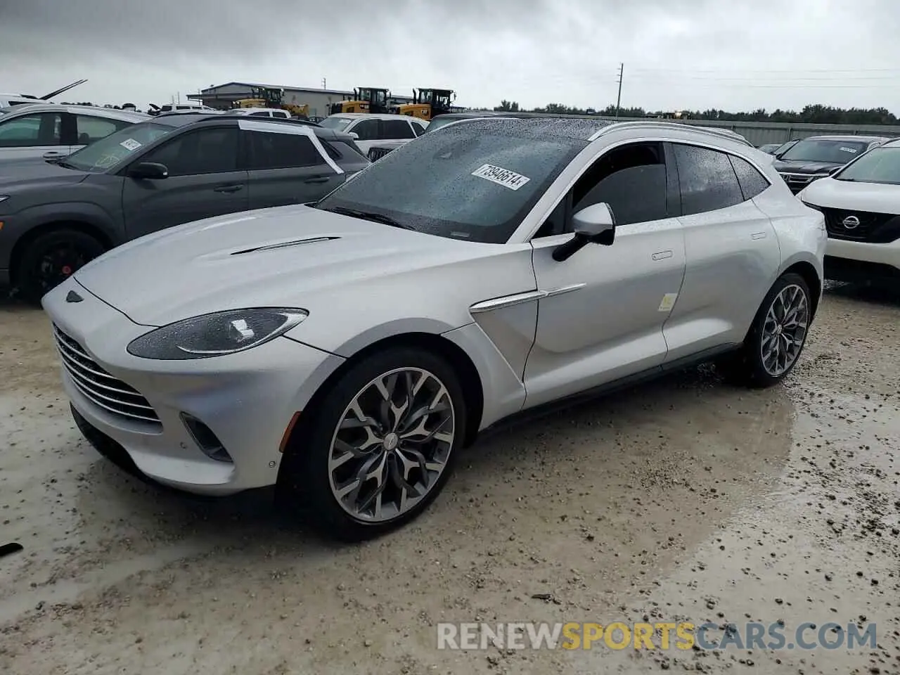 1 Photograph of a damaged car SCFVUJAW4MTV03930 ASTON MARTIN DBX 2021