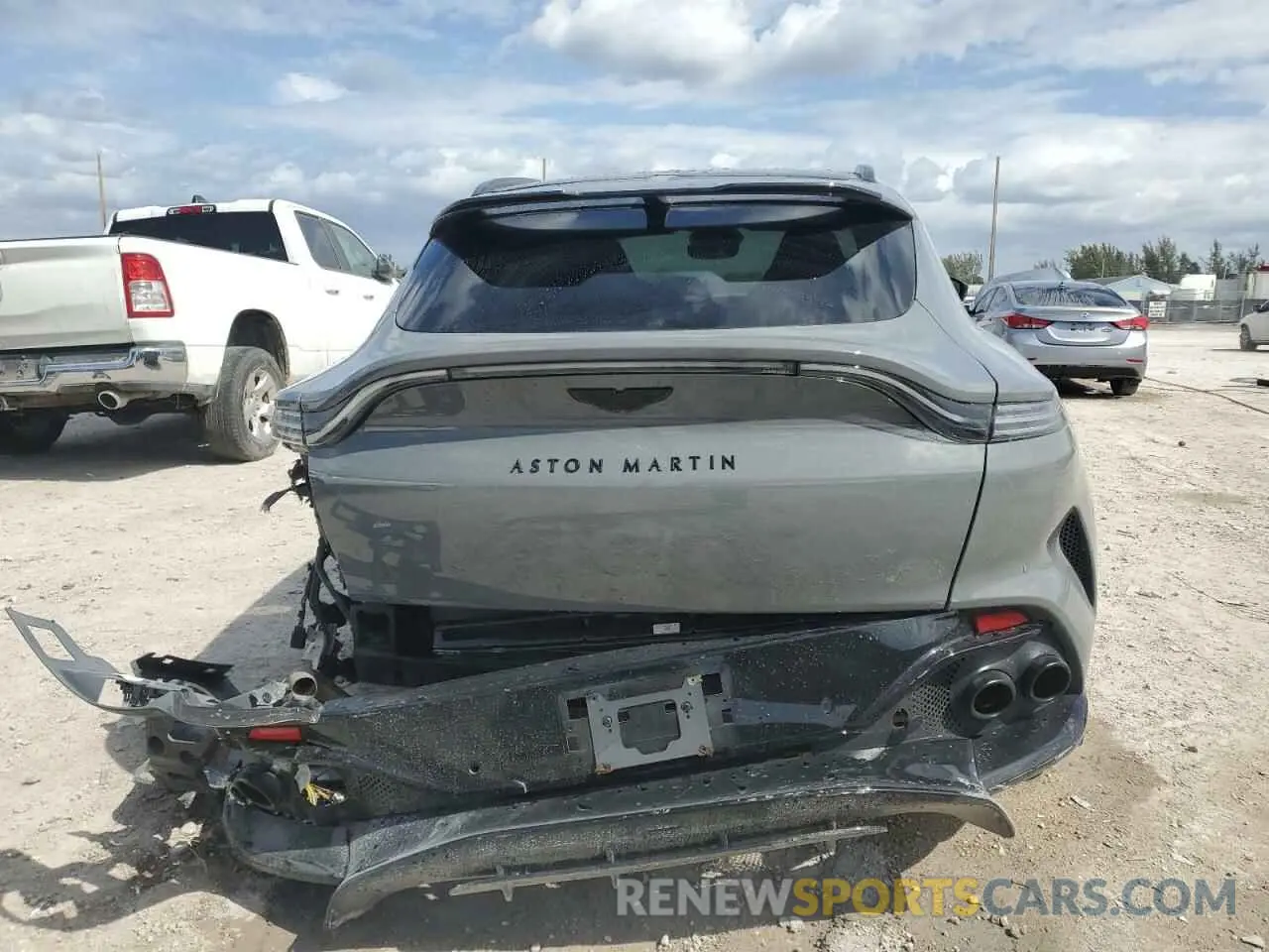 6 Photograph of a damaged car SD7VUJBW2PTV07234 ASTON MARTIN DBX 707 2023