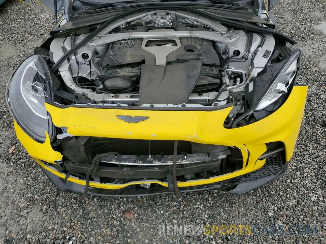 12 Photograph of a damaged car SD7VUJBW6PTV08631 ASTON MARTIN DBX 707 2023