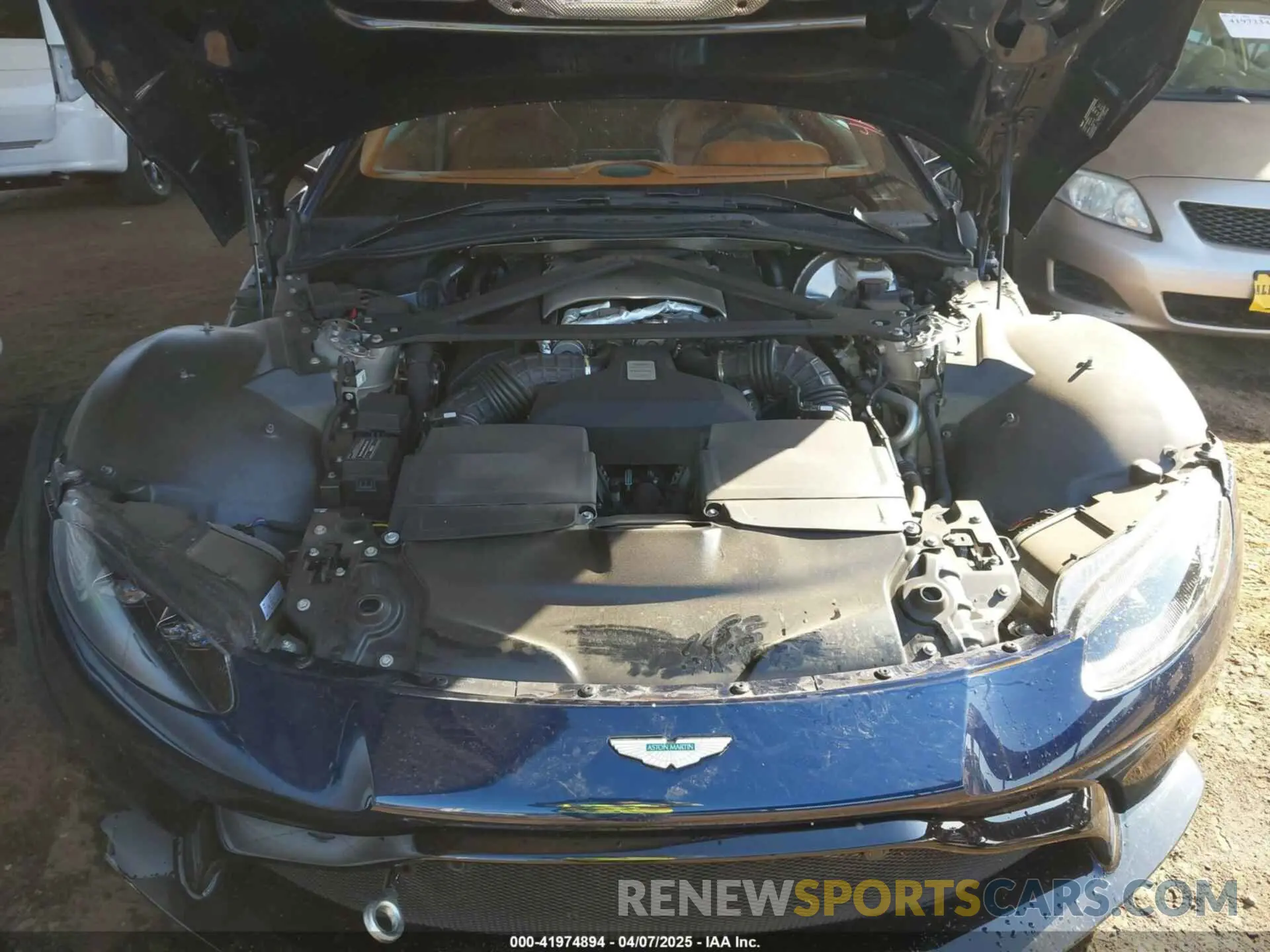 10 Photograph of a damaged car SCFSMGAW3KGN00836 ASTON MARTIN VANTAGE 2019