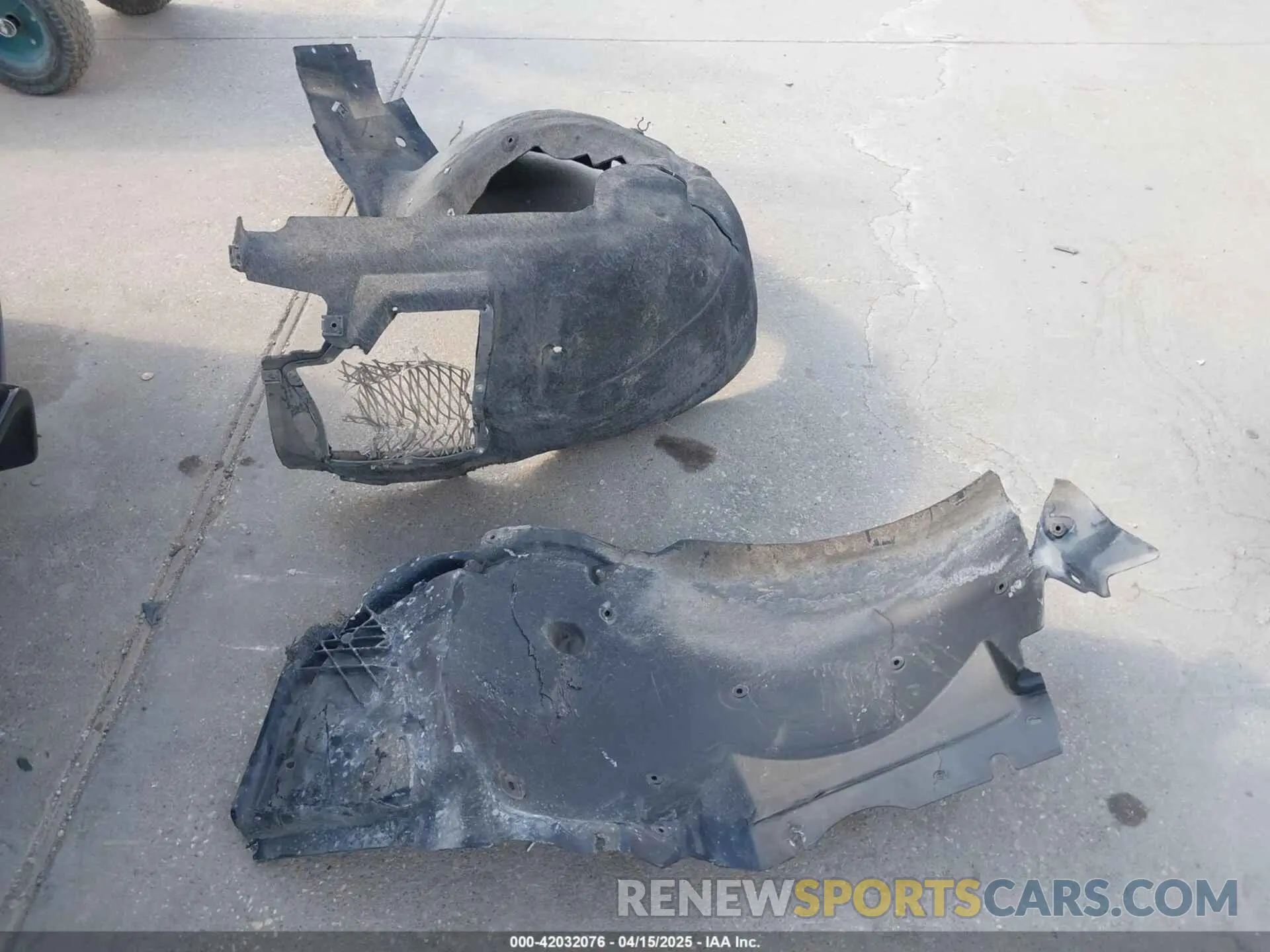 12 Photograph of a damaged car SCFSMGAW4KGN01848 ASTON MARTIN VANTAGE 2019