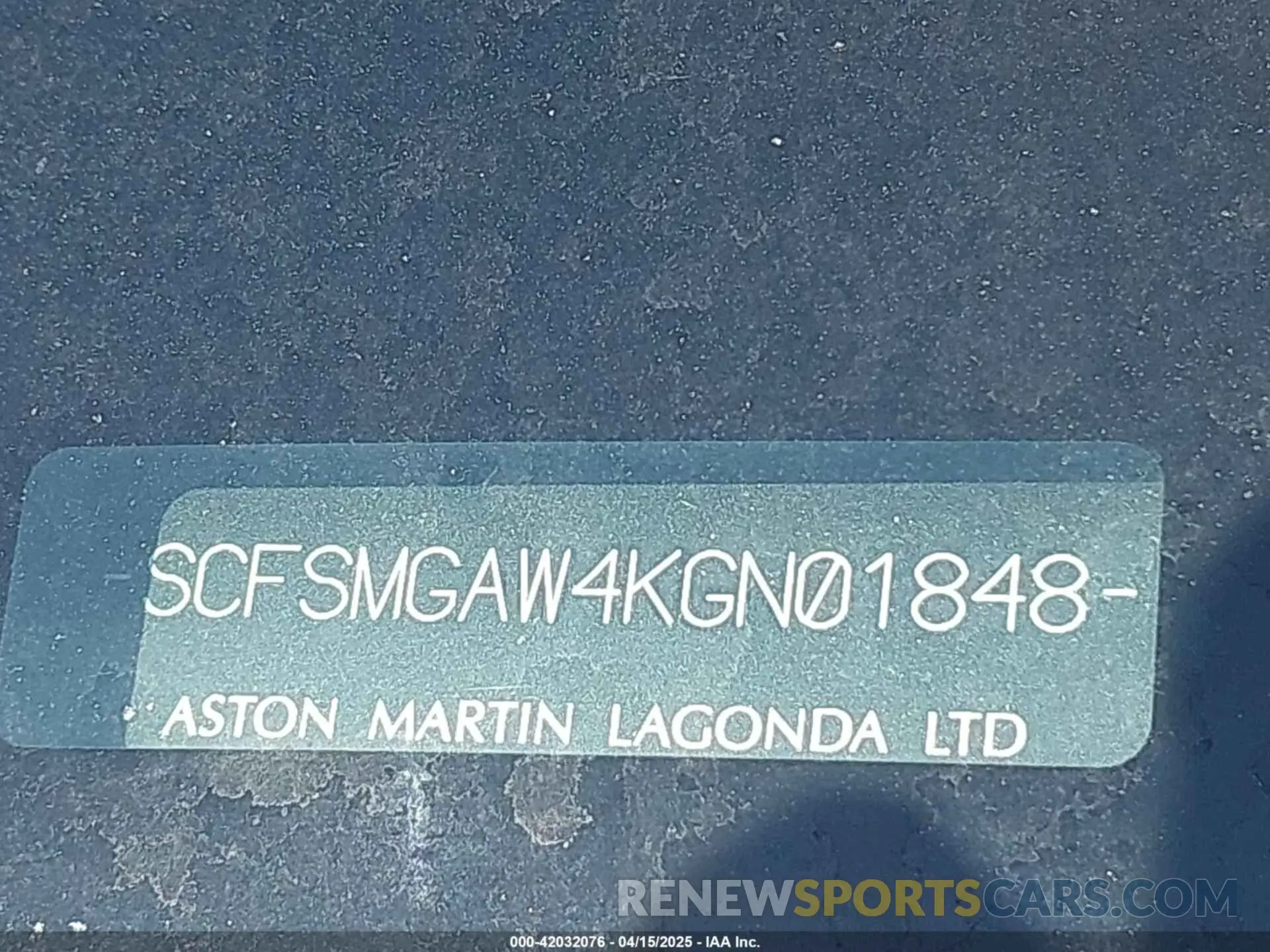18 Photograph of a damaged car SCFSMGAW4KGN01848 ASTON MARTIN VANTAGE 2019