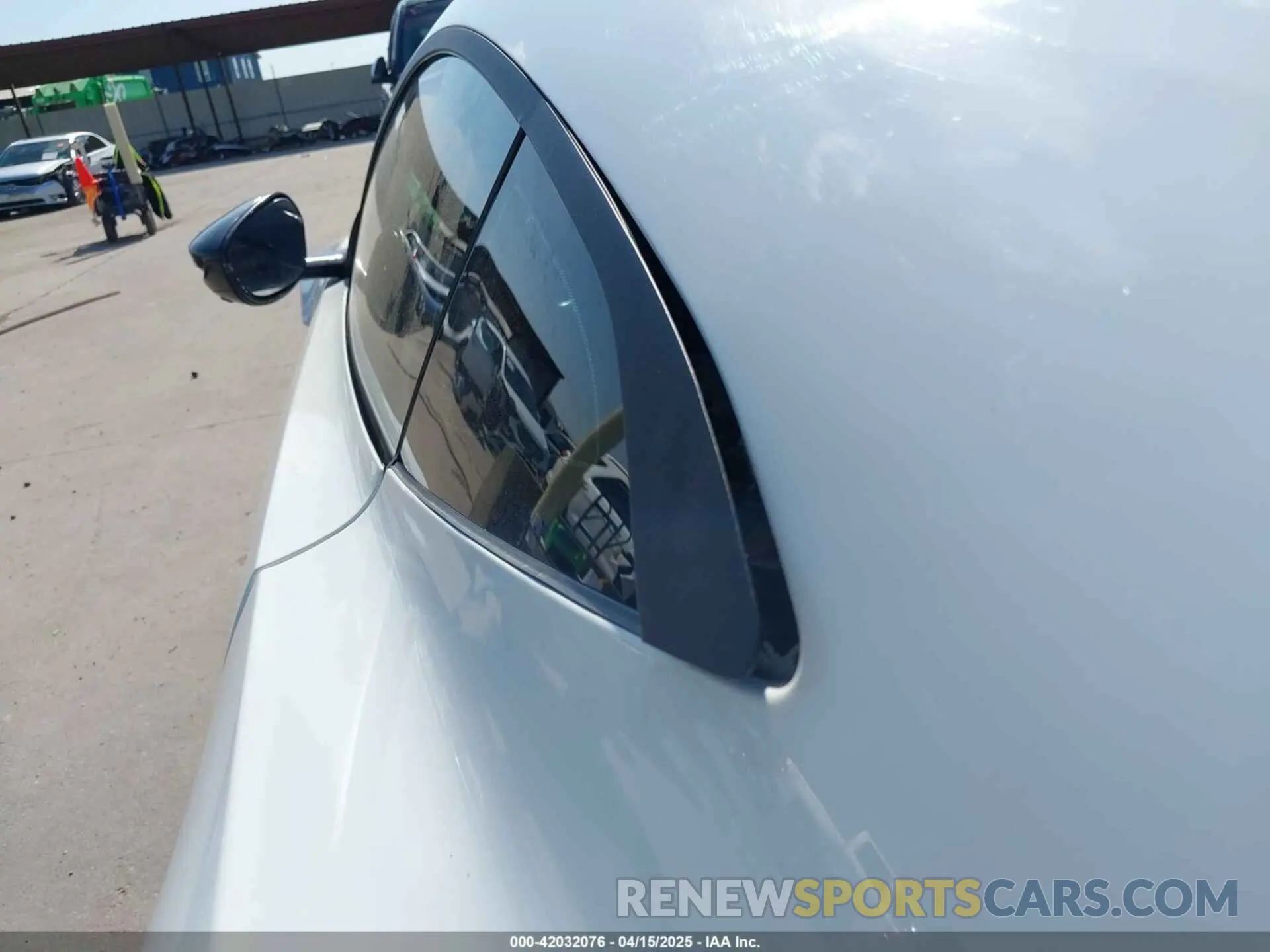 21 Photograph of a damaged car SCFSMGAW4KGN01848 ASTON MARTIN VANTAGE 2019