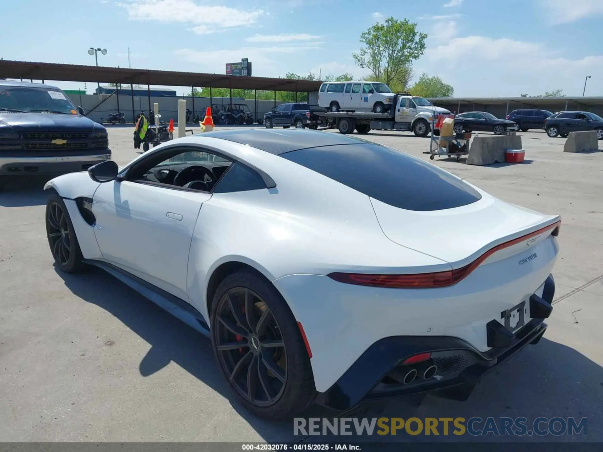 3 Photograph of a damaged car SCFSMGAW4KGN01848 ASTON MARTIN VANTAGE 2019