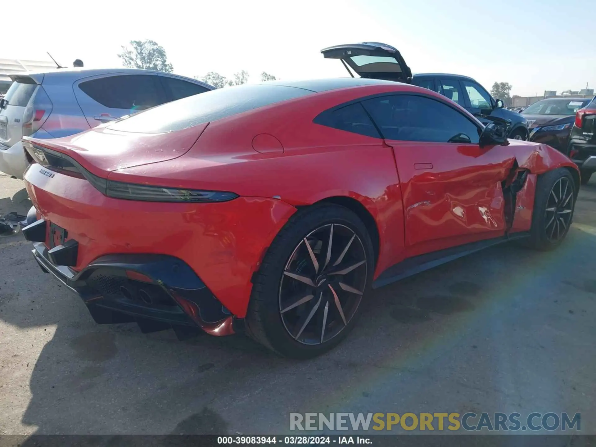 4 Photograph of a damaged car SCFSMGAW5LGN04405 ASTON MARTIN VANTAGE 2020