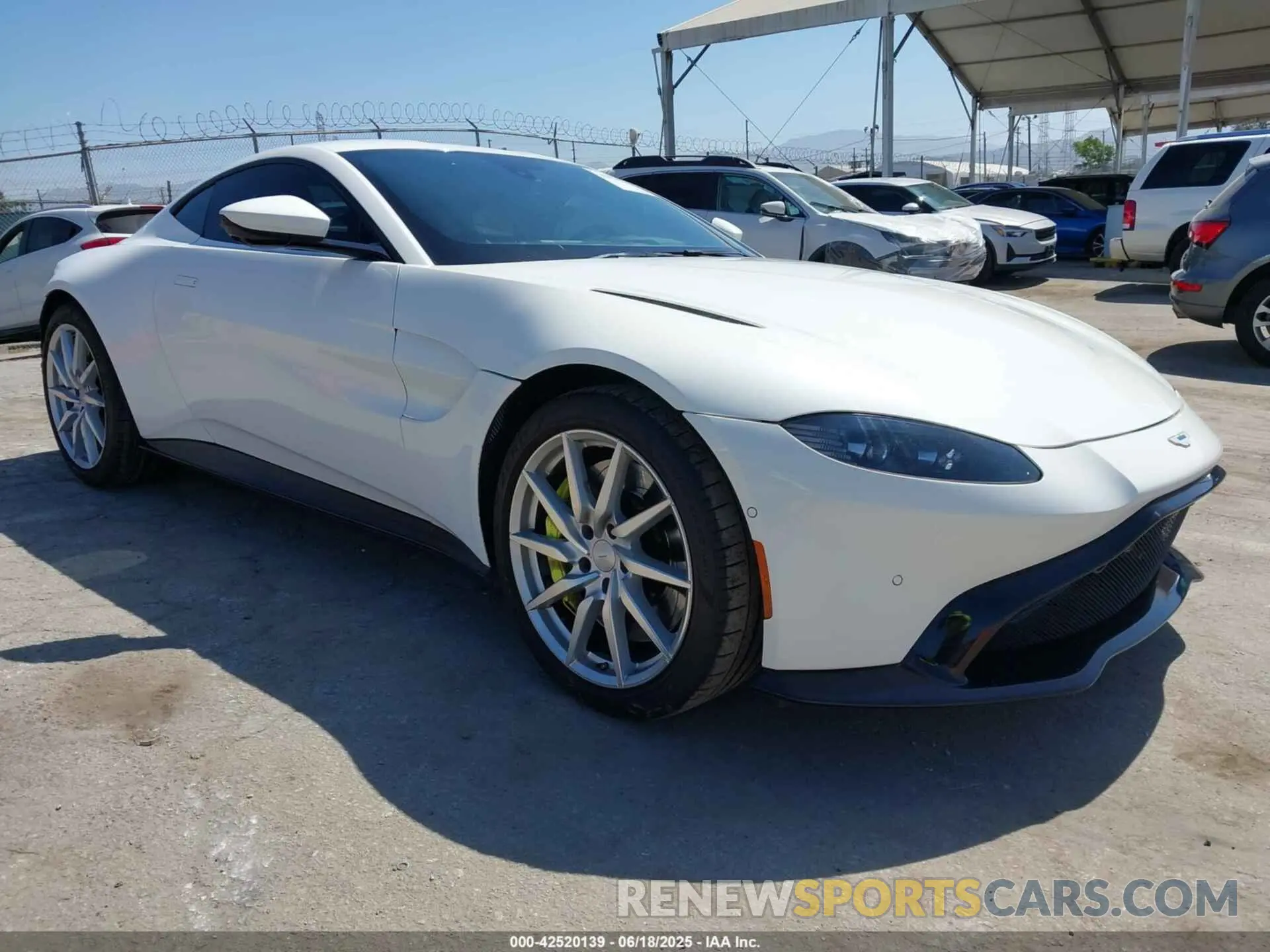1 Фотография поврежденного автомобиля SCFSMGAW6LGN03294 ASTON MARTIN VANTAGE 2020