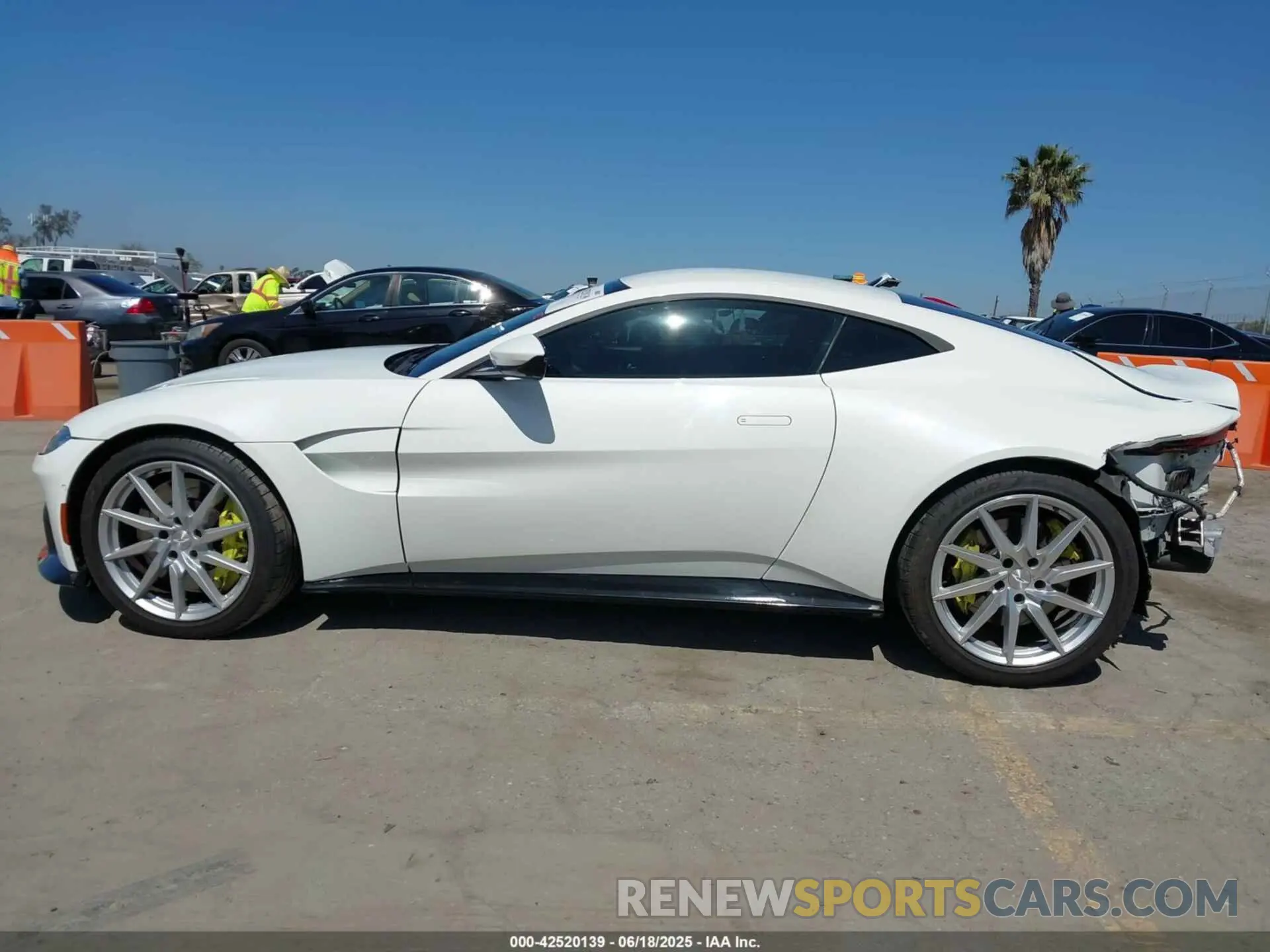 15 Фотография поврежденного автомобиля SCFSMGAW6LGN03294 ASTON MARTIN VANTAGE 2020