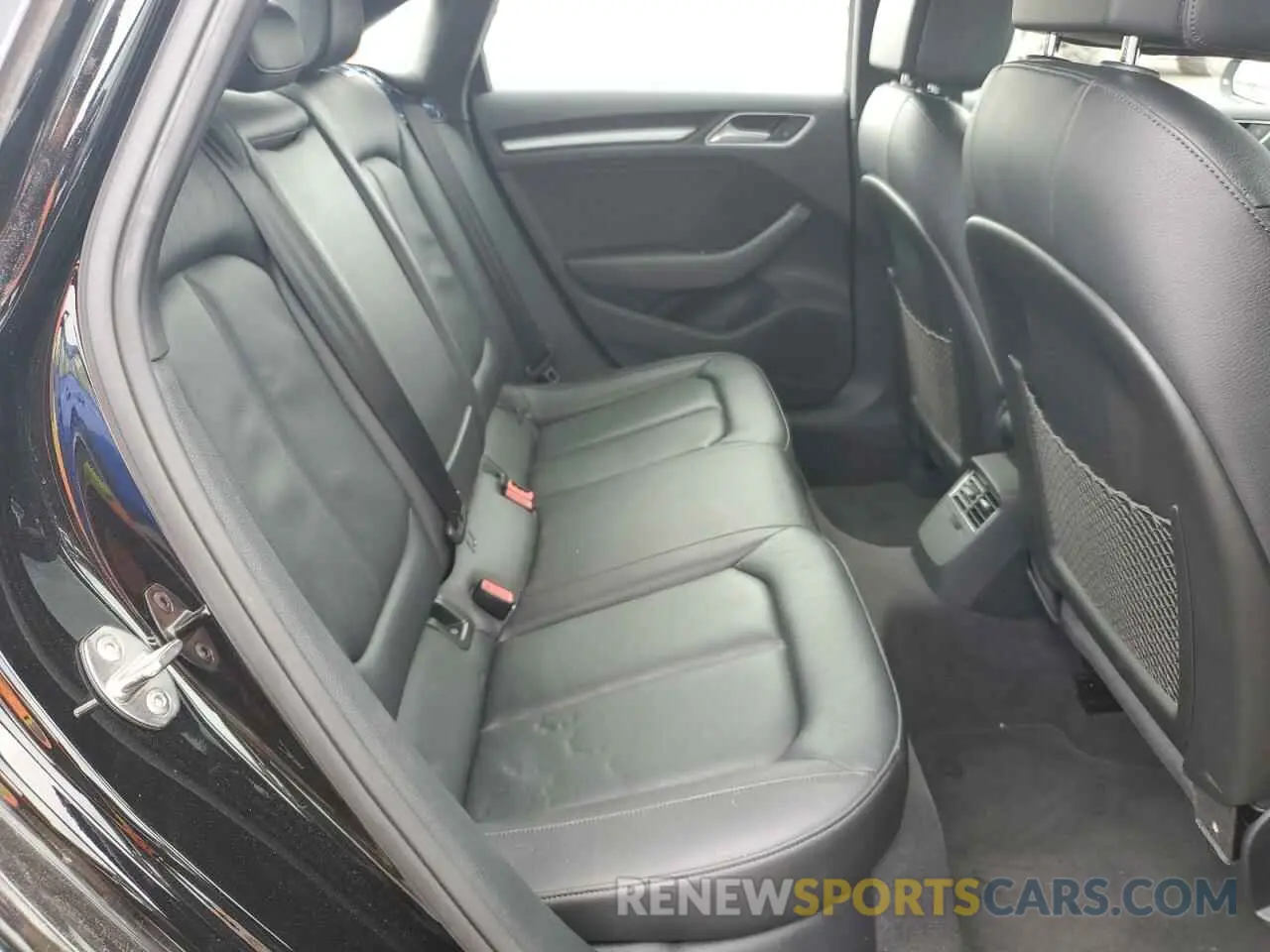 10 Photograph of a damaged car WAUAUGFF0K1009935 AUDI A3 2019