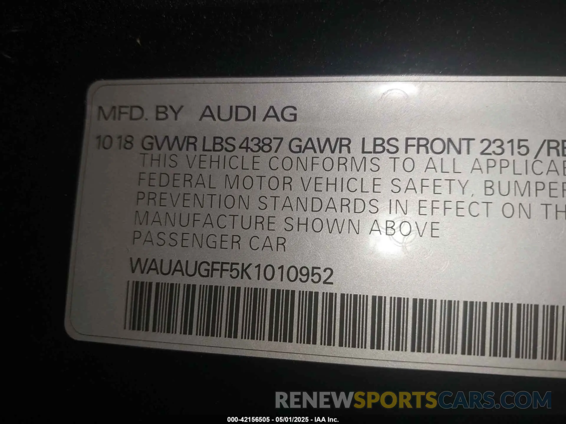 9 Photograph of a damaged car WAUAUGFF5K1010952 AUDI A3 2019