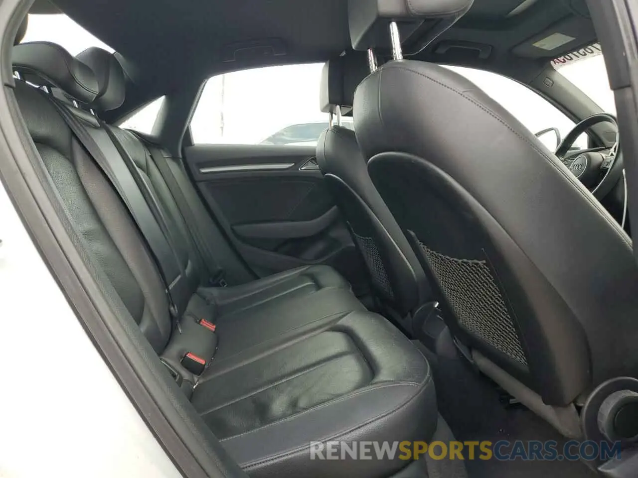 10 Photograph of a damaged car WAUAUGFF8K1008886 AUDI A3 2019