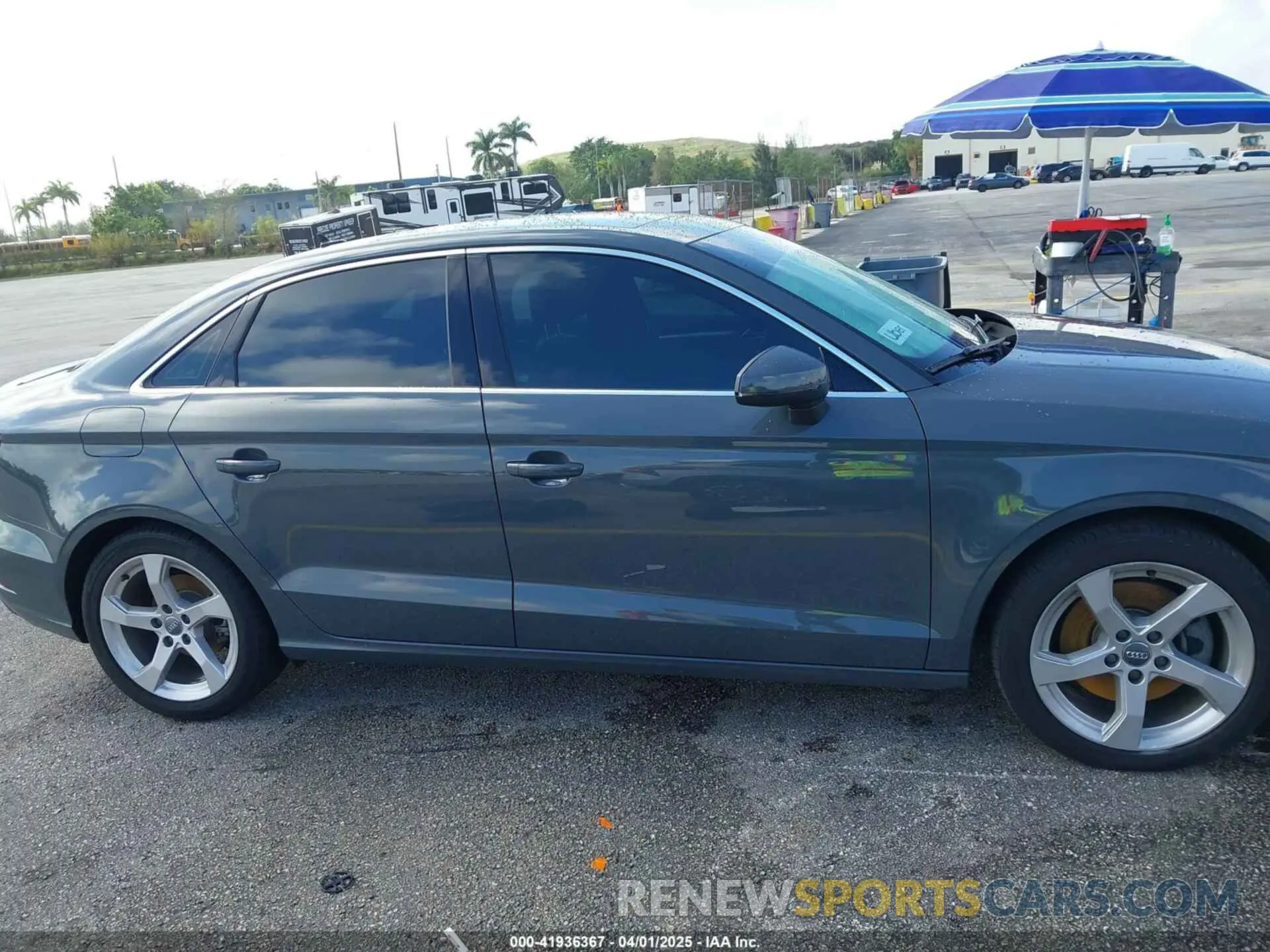 13 Фотография поврежденного автомобиля WAUAUGFF9K1009268 AUDI A3 2019
