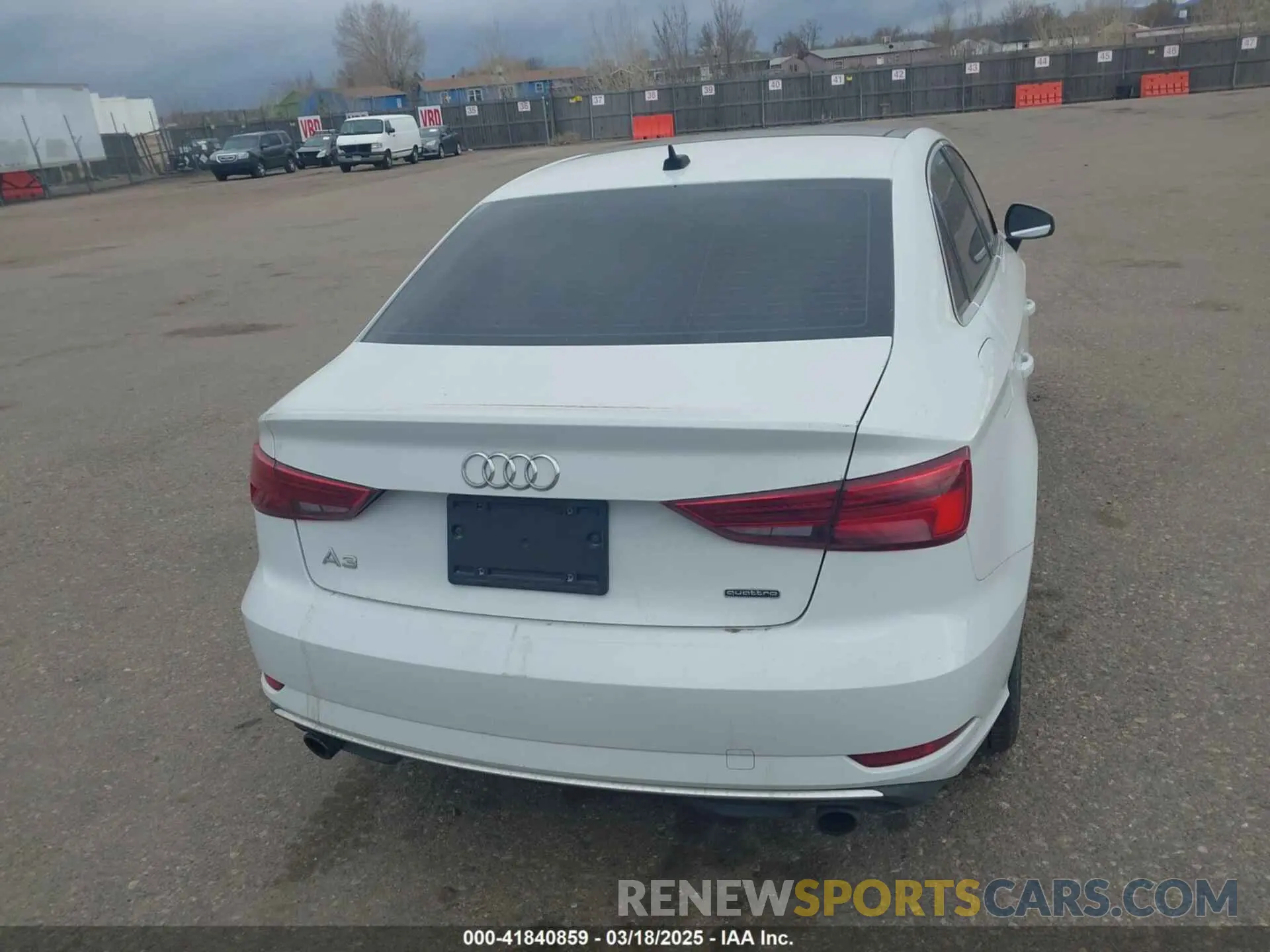 15 Фотография поврежденного автомобиля WAUBEGFF8KA113719 AUDI A3 2019