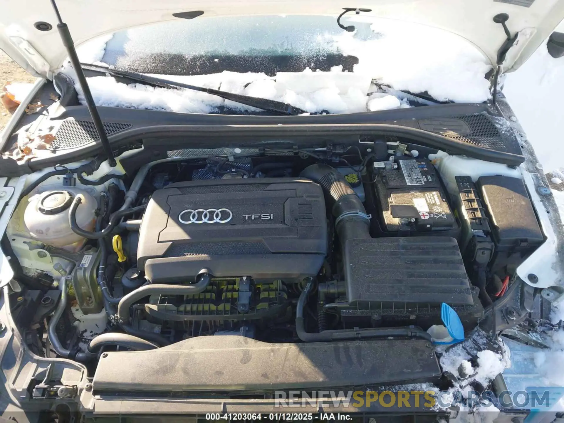 10 Фотография поврежденного автомобиля WAUBEGFFXKA081971 AUDI A3 2019