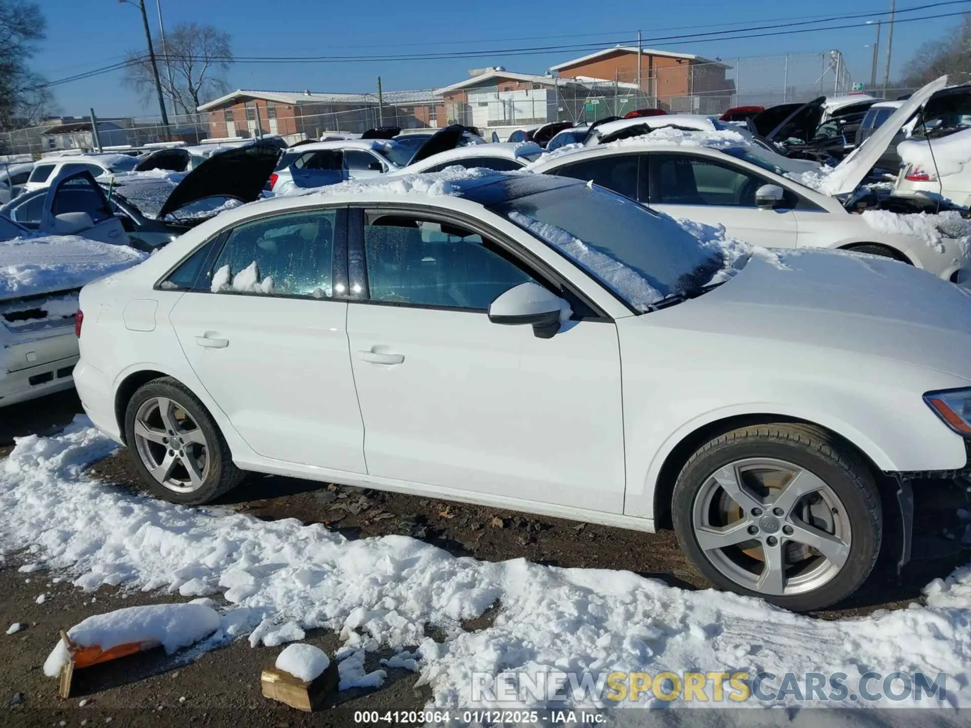 14 Фотография поврежденного автомобиля WAUBEGFFXKA081971 AUDI A3 2019