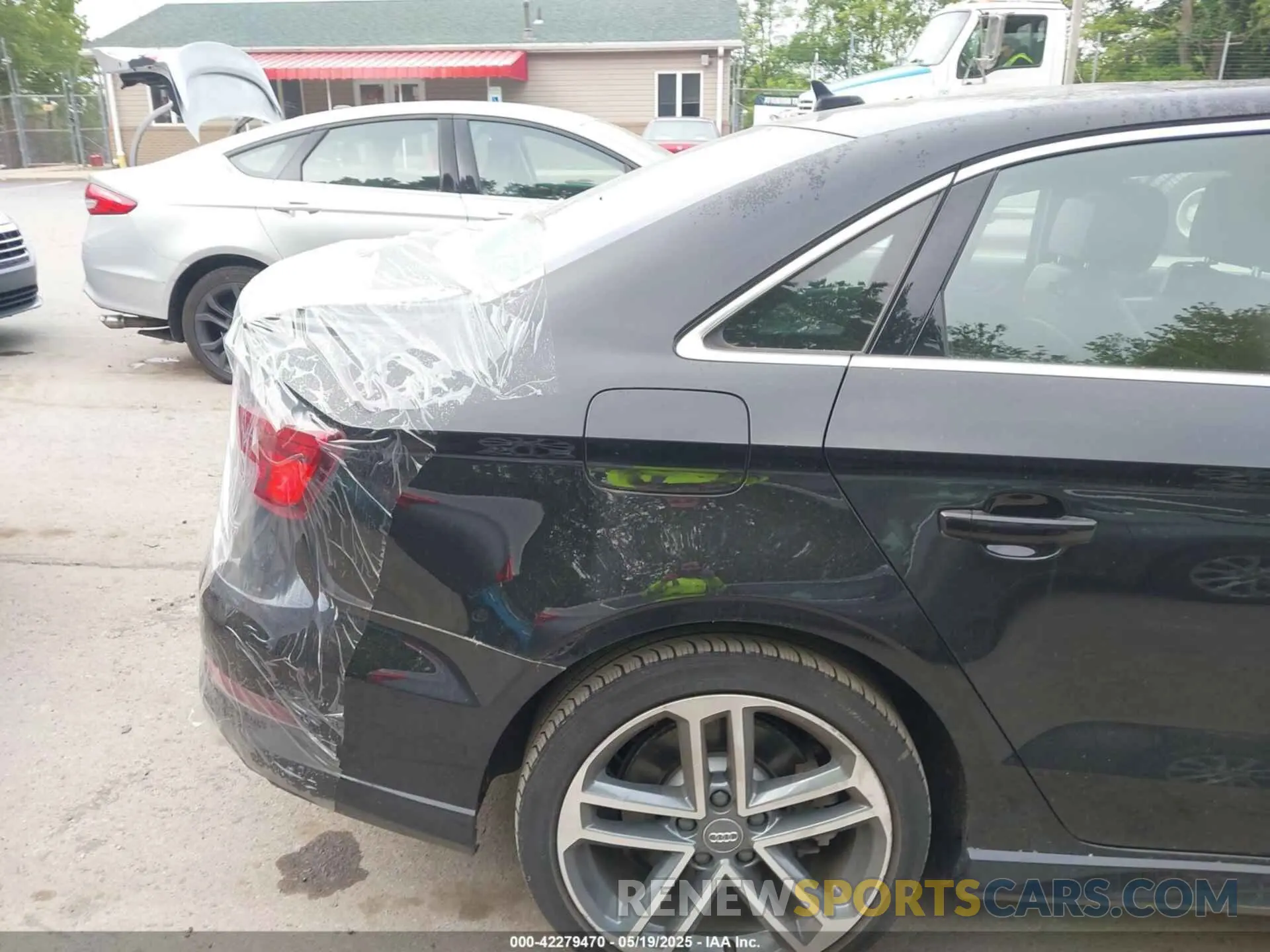 18 Photograph of a damaged car WAUJEGFF6K1017339 AUDI A3 2019
