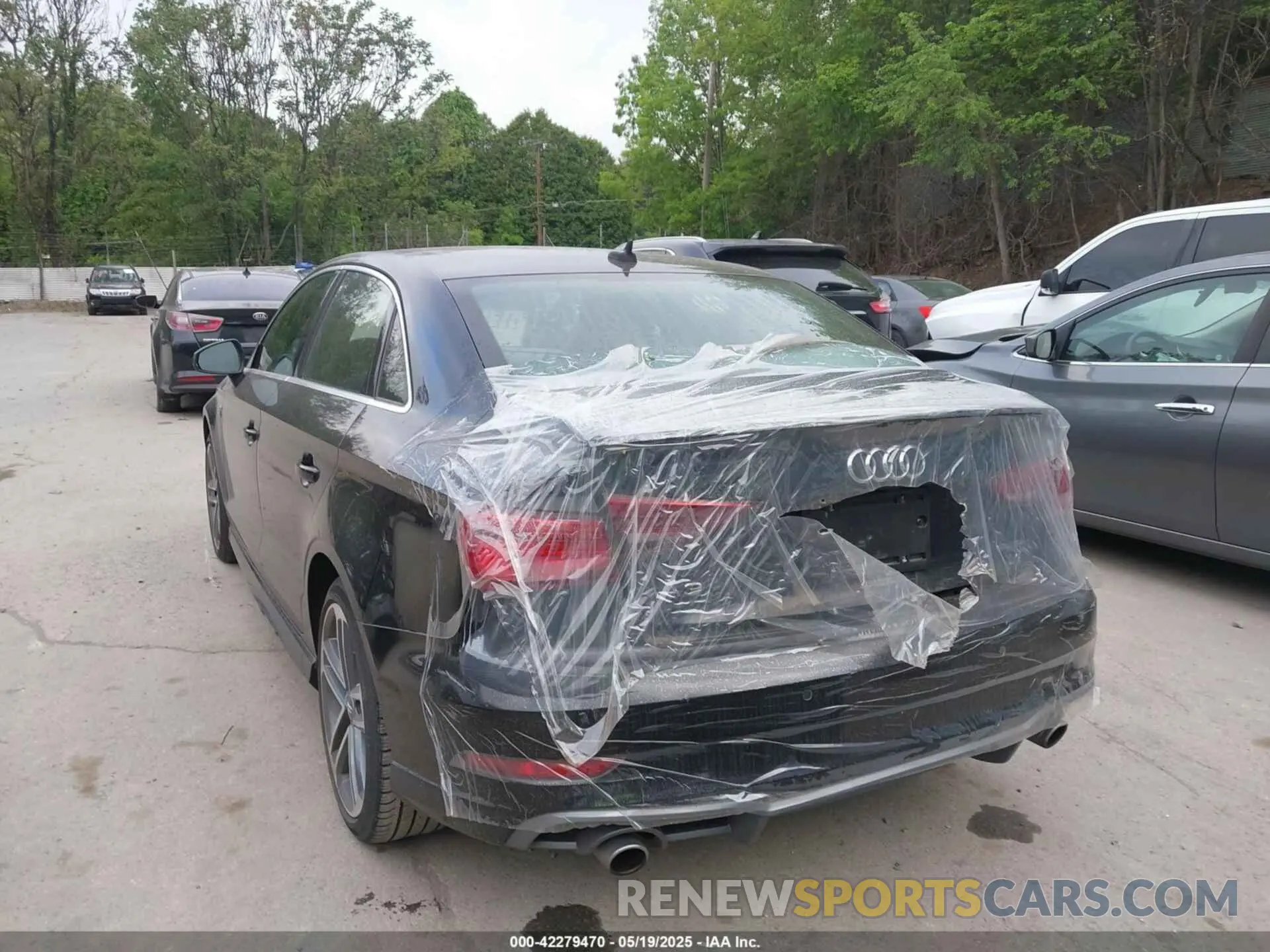 6 Photograph of a damaged car WAUJEGFF6K1017339 AUDI A3 2019