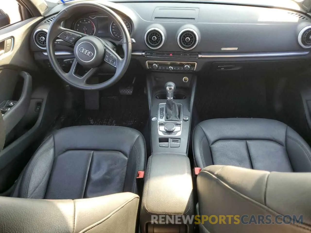 8 Фотография поврежденного автомобиля WAUAUGFF0LA101614 AUDI A3 2020