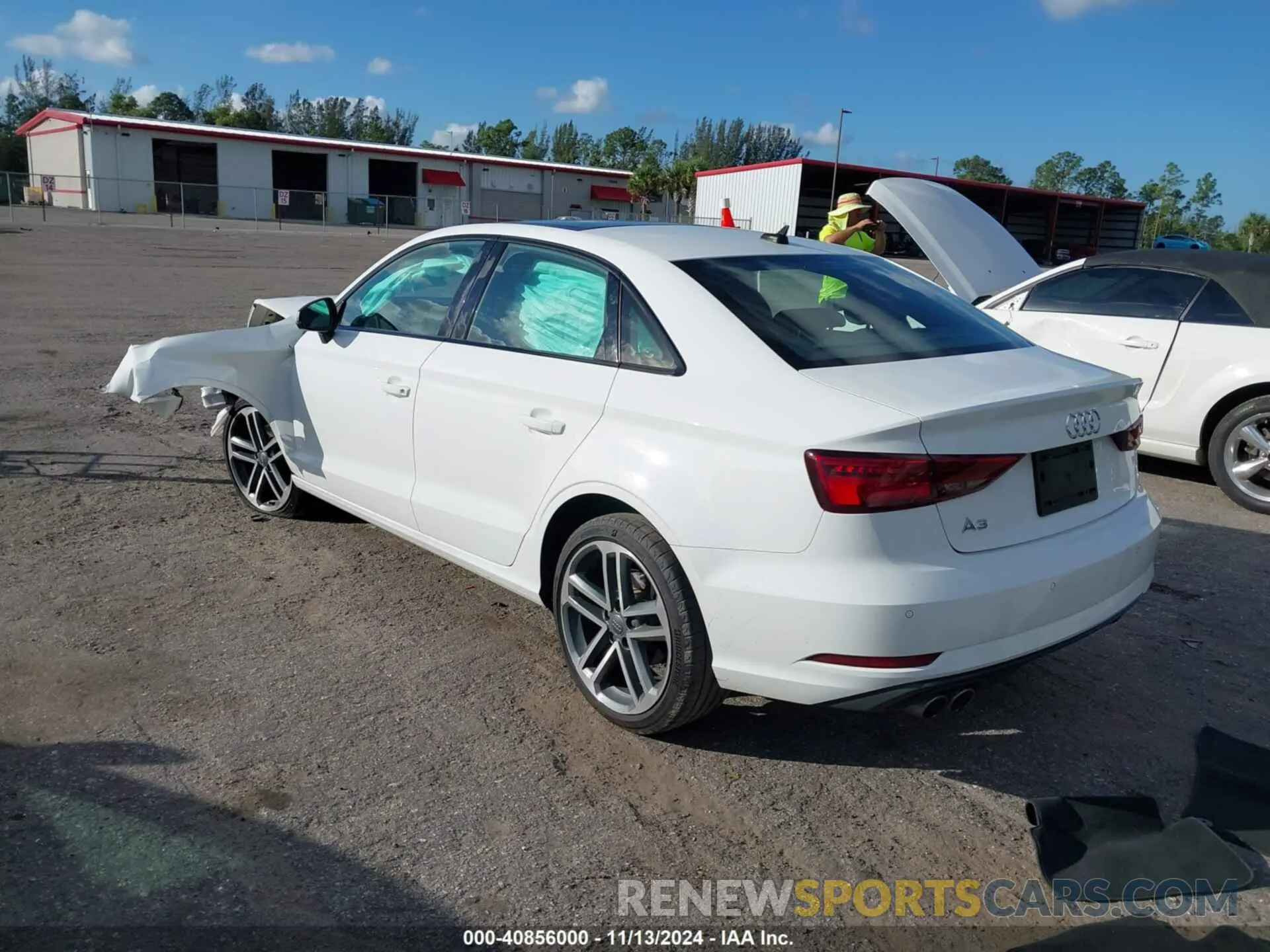 3 Фотография поврежденного автомобиля WAUAUGFF4LA103432 AUDI A3 2020