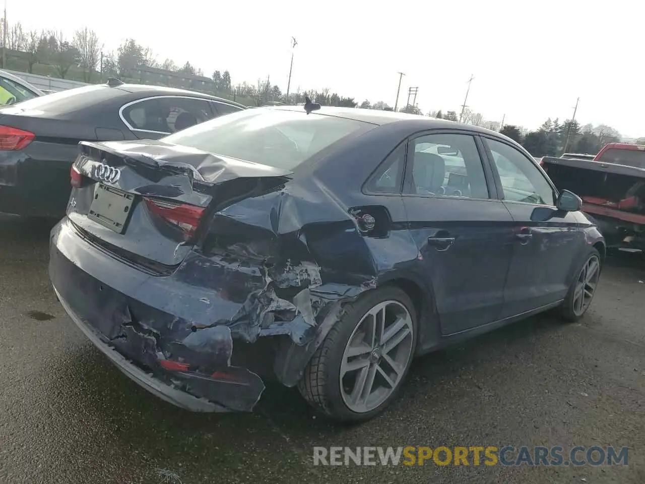 3 Фотография поврежденного автомобиля WAUAUGFF6LA102699 AUDI A3 2020
