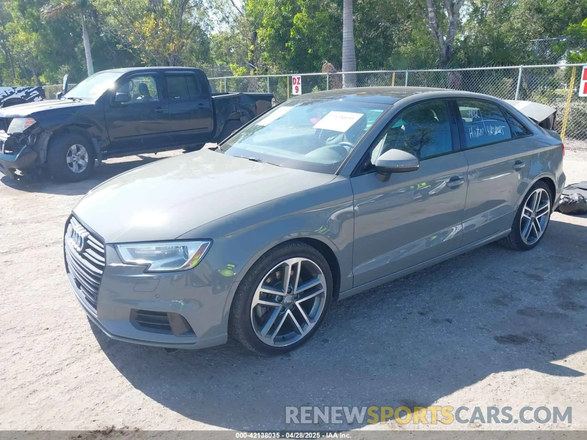 2 Фотография поврежденного автомобиля WAUAUGFFXLA002962 AUDI A3 2020