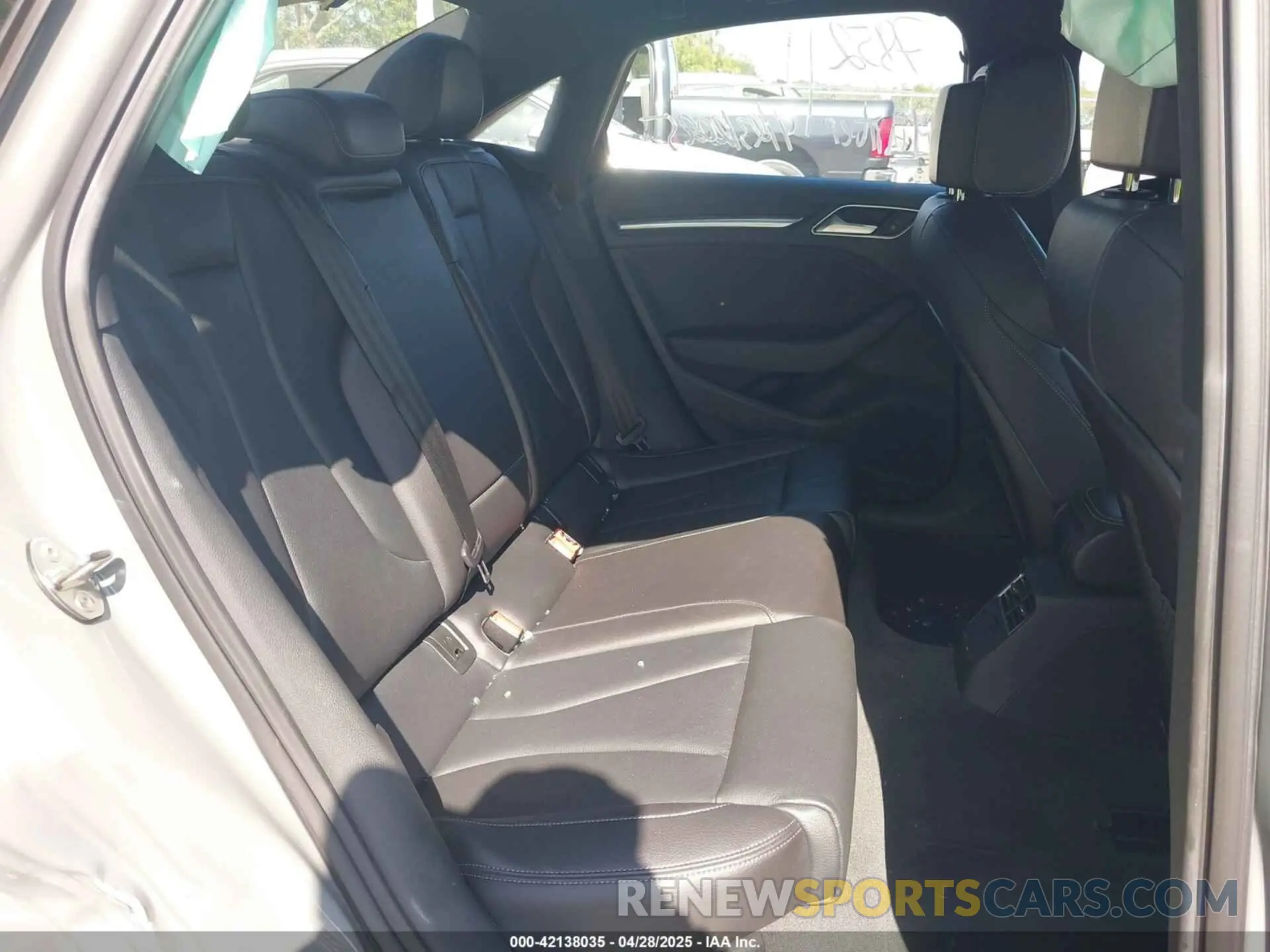 8 Фотография поврежденного автомобиля WAUAUGFFXLA002962 AUDI A3 2020