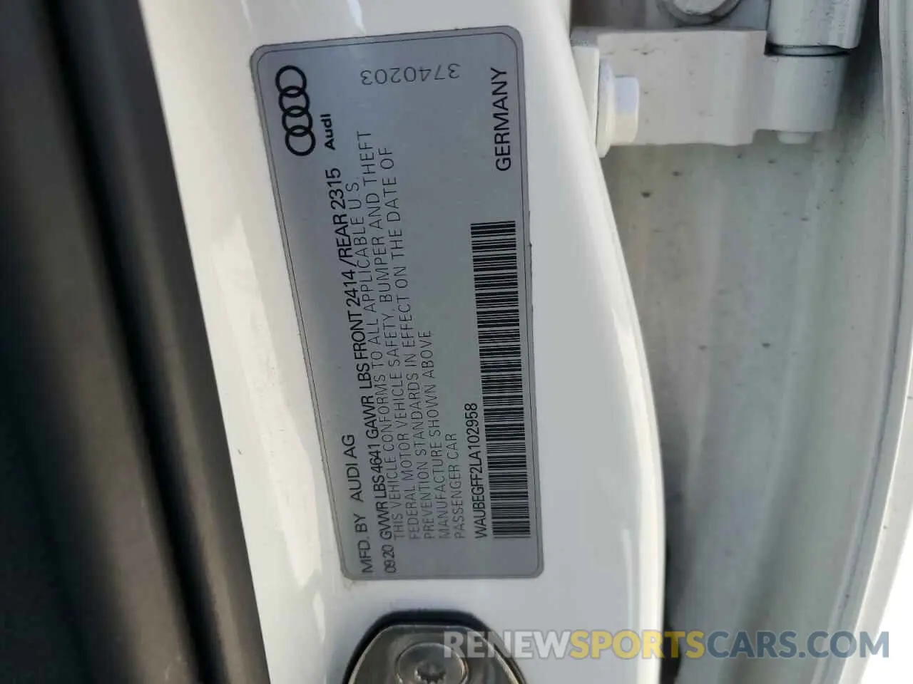 12 Фотография поврежденного автомобиля WAUBEGFF2LA102958 AUDI A3 2020