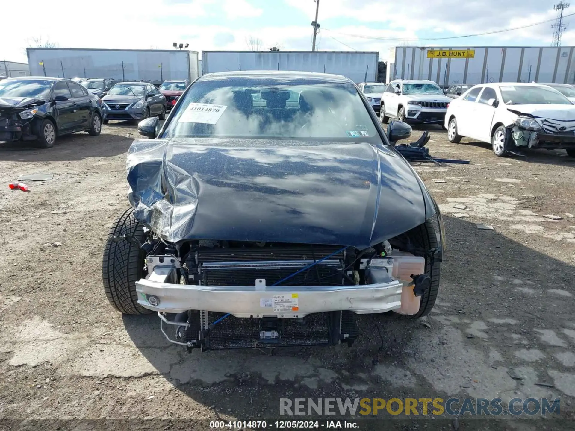 13 Фотография поврежденного автомобиля WAUBEGFF6LA006640 AUDI A3 2020
