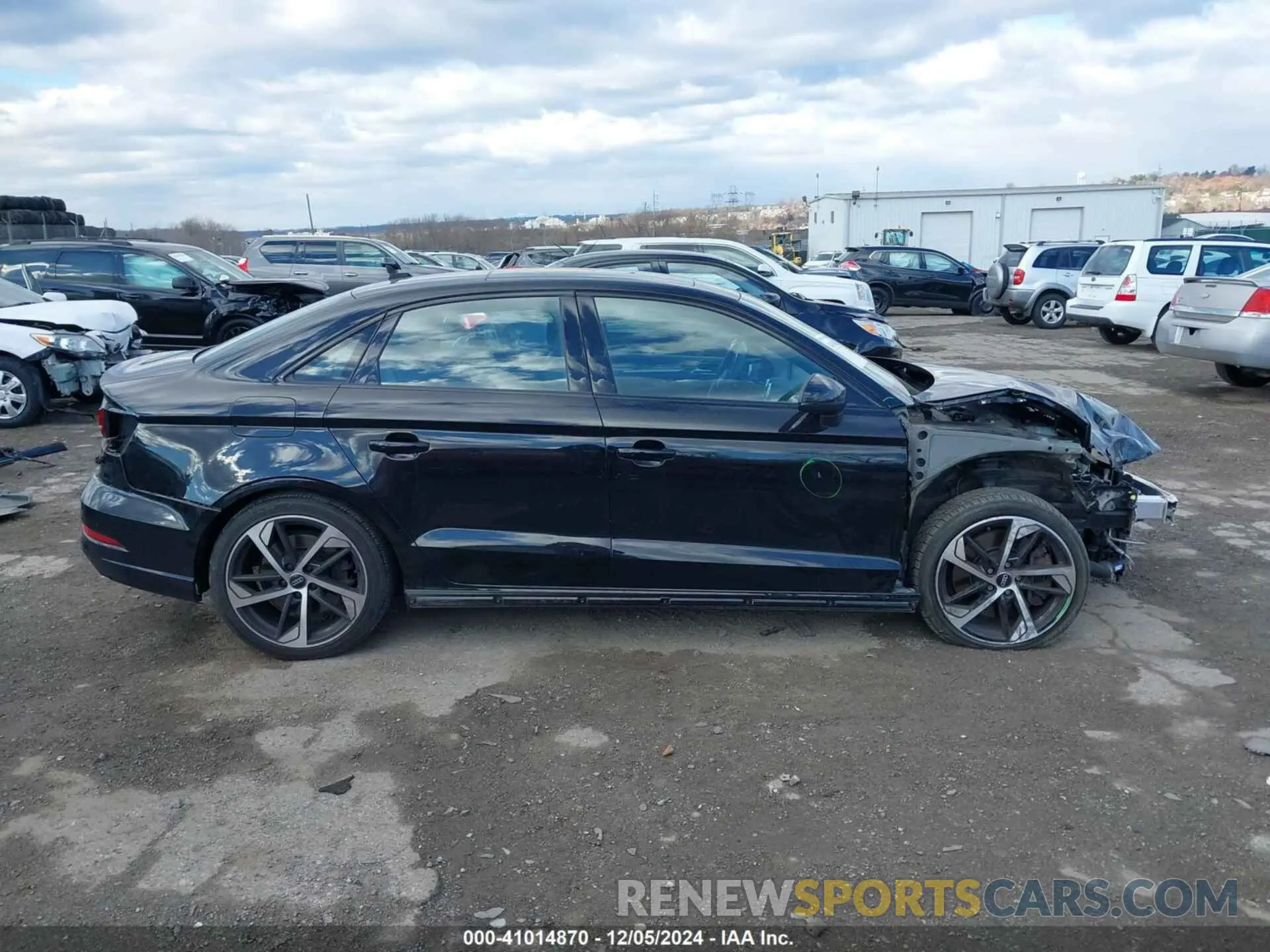 14 Фотография поврежденного автомобиля WAUBEGFF6LA006640 AUDI A3 2020