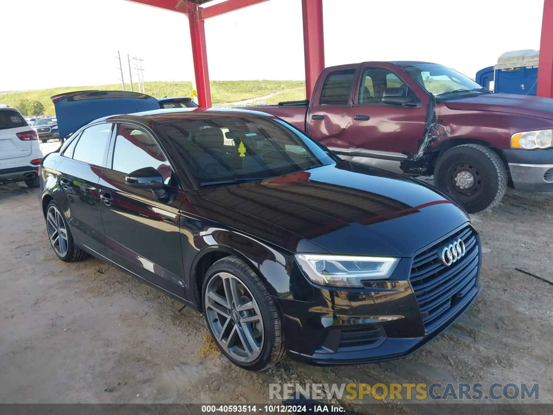 1 Фотография поврежденного автомобиля WAUCUGFF4LA101401 AUDI A3 2020